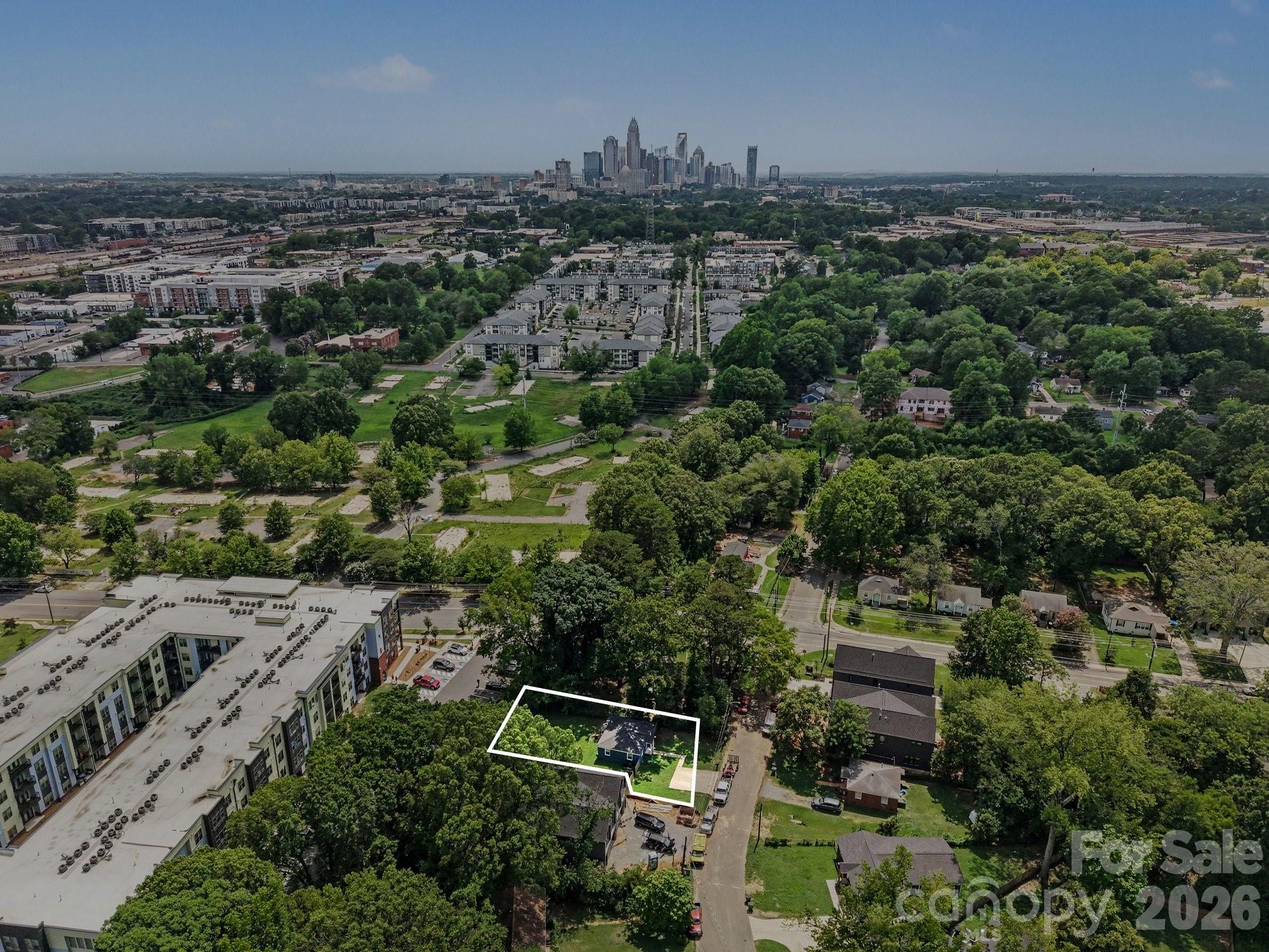2708 Catalina Avenue — Charlotte