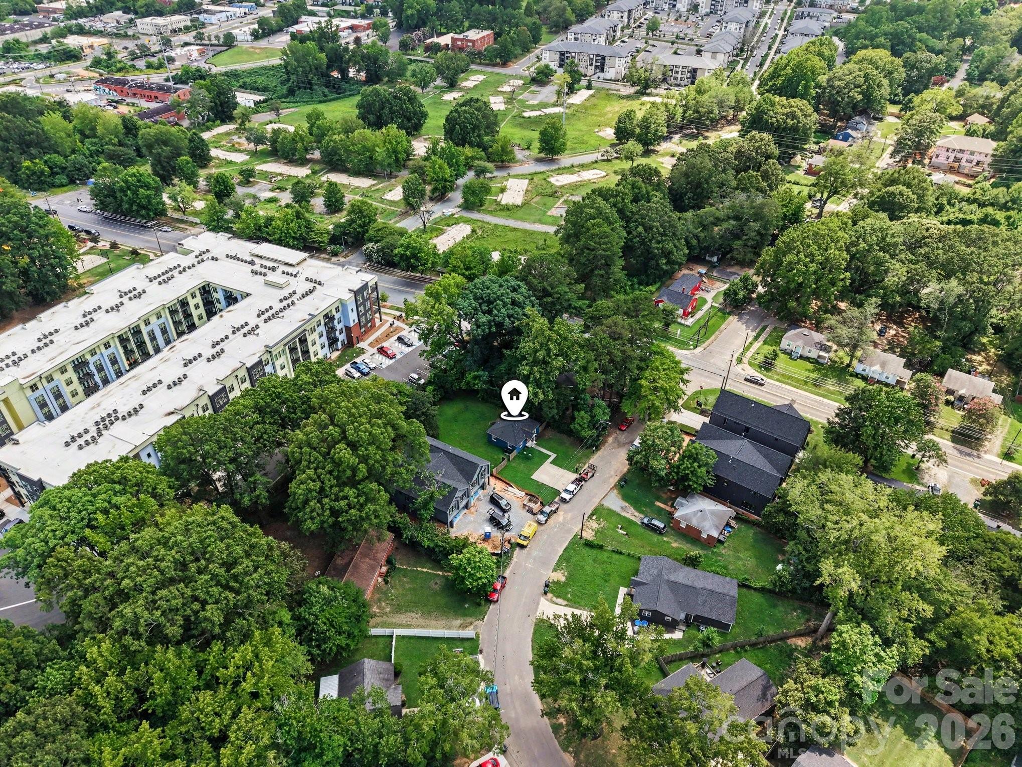 2708 Catalina Avenue — Charlotte