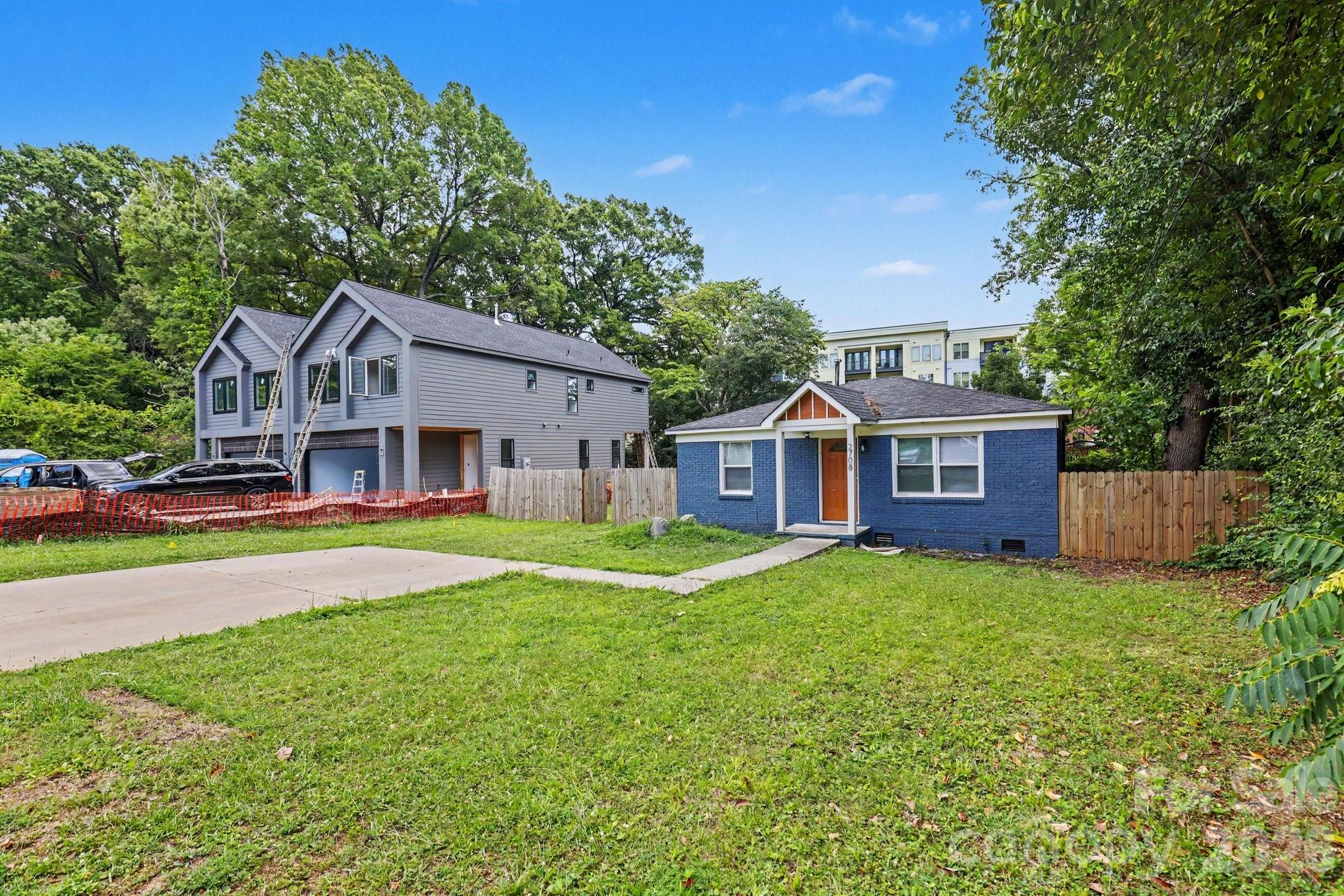 2708 Catalina Avenue — Charlotte