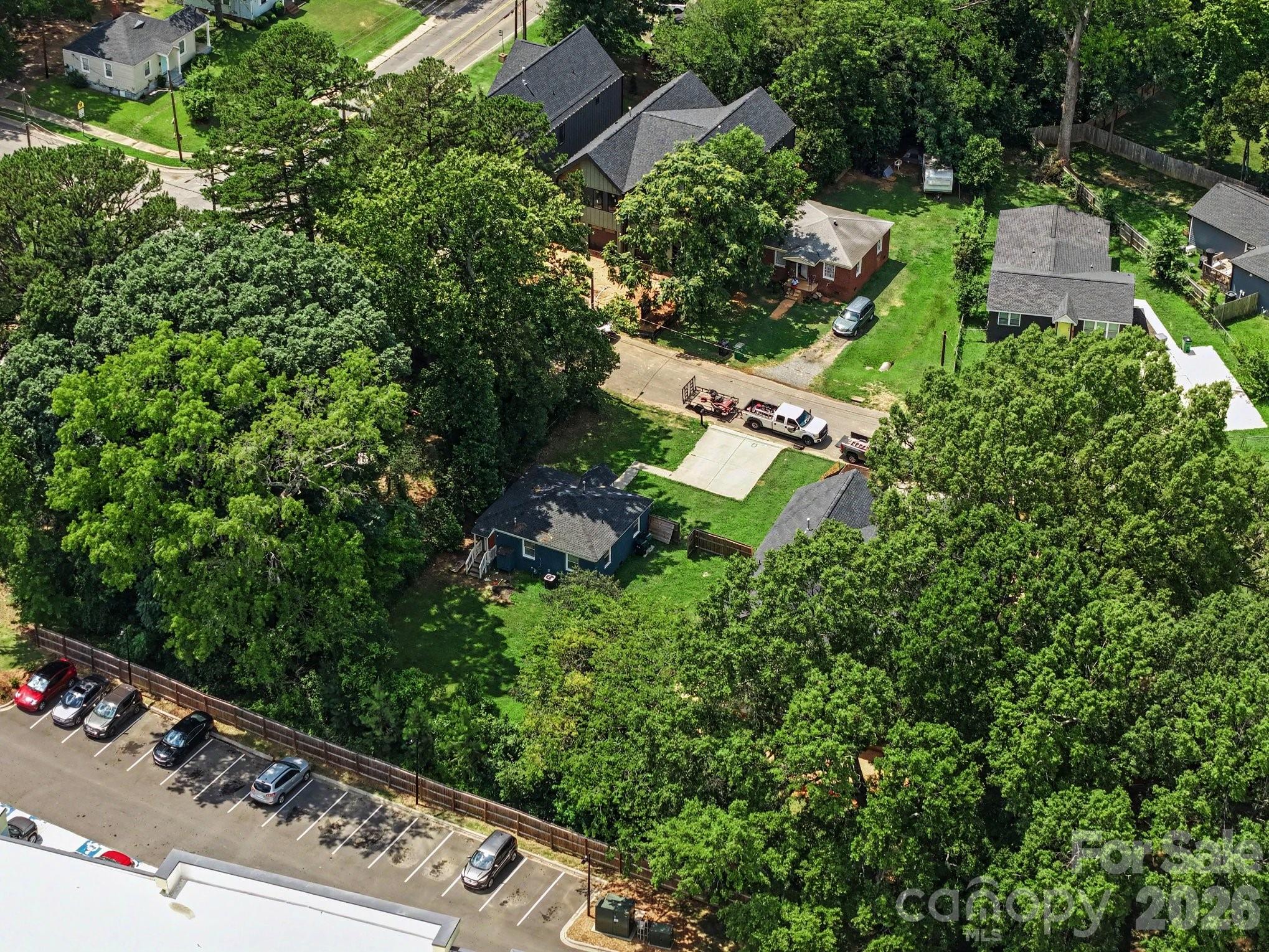 2708 Catalina Avenue — Charlotte