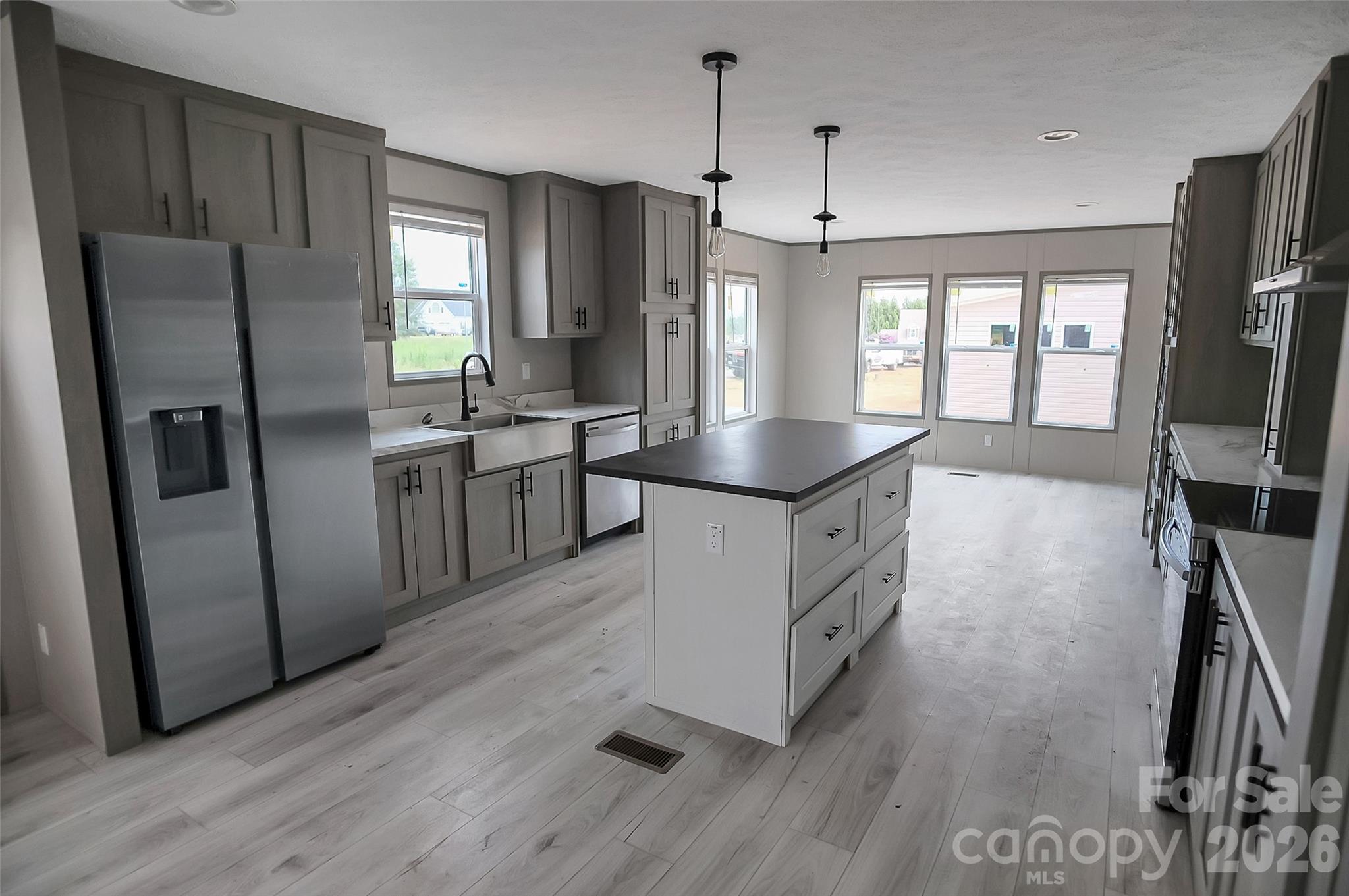 805 Eagle View Lane — Lawndale