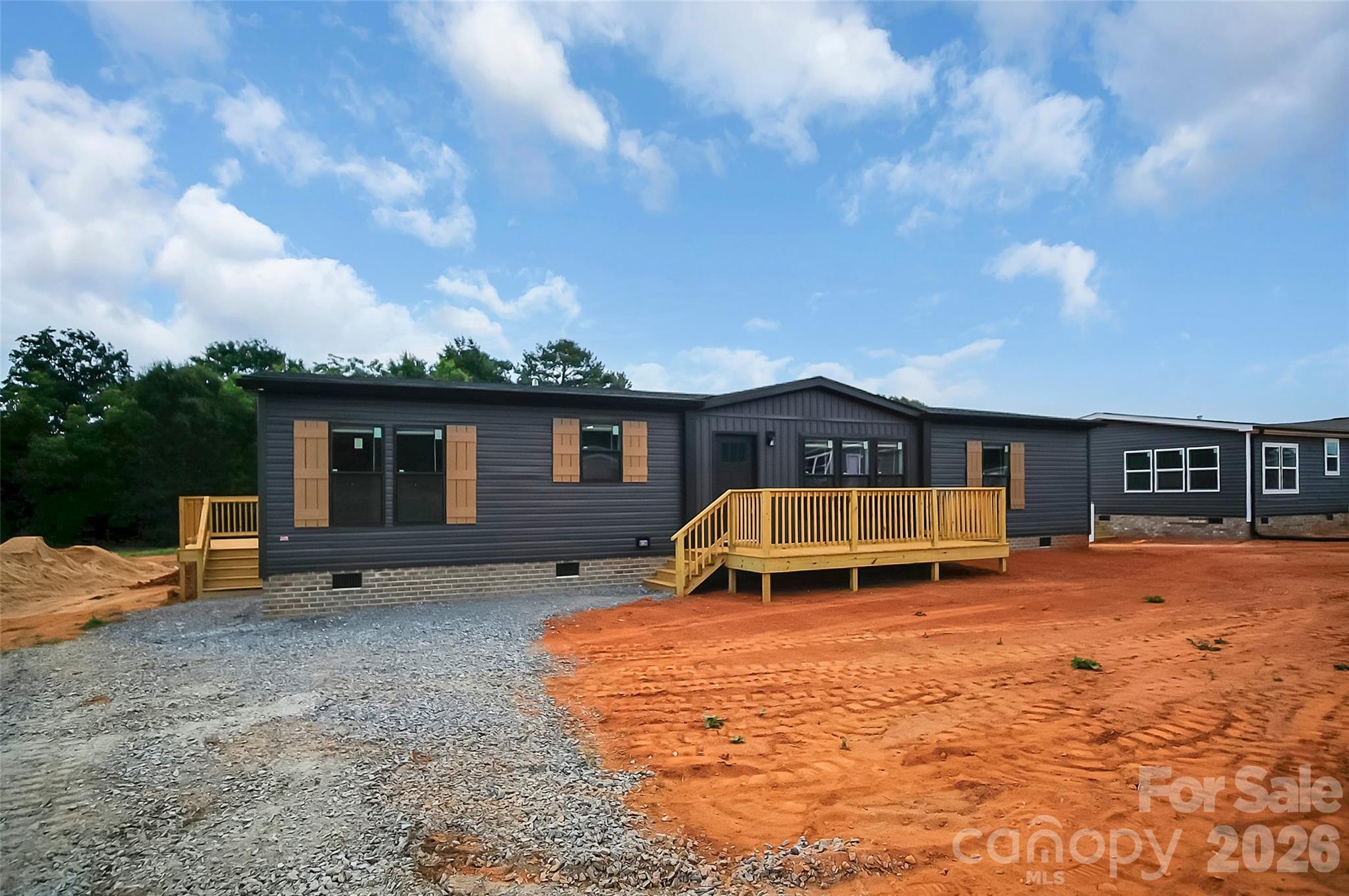 805 Eagle View Lane — Lawndale