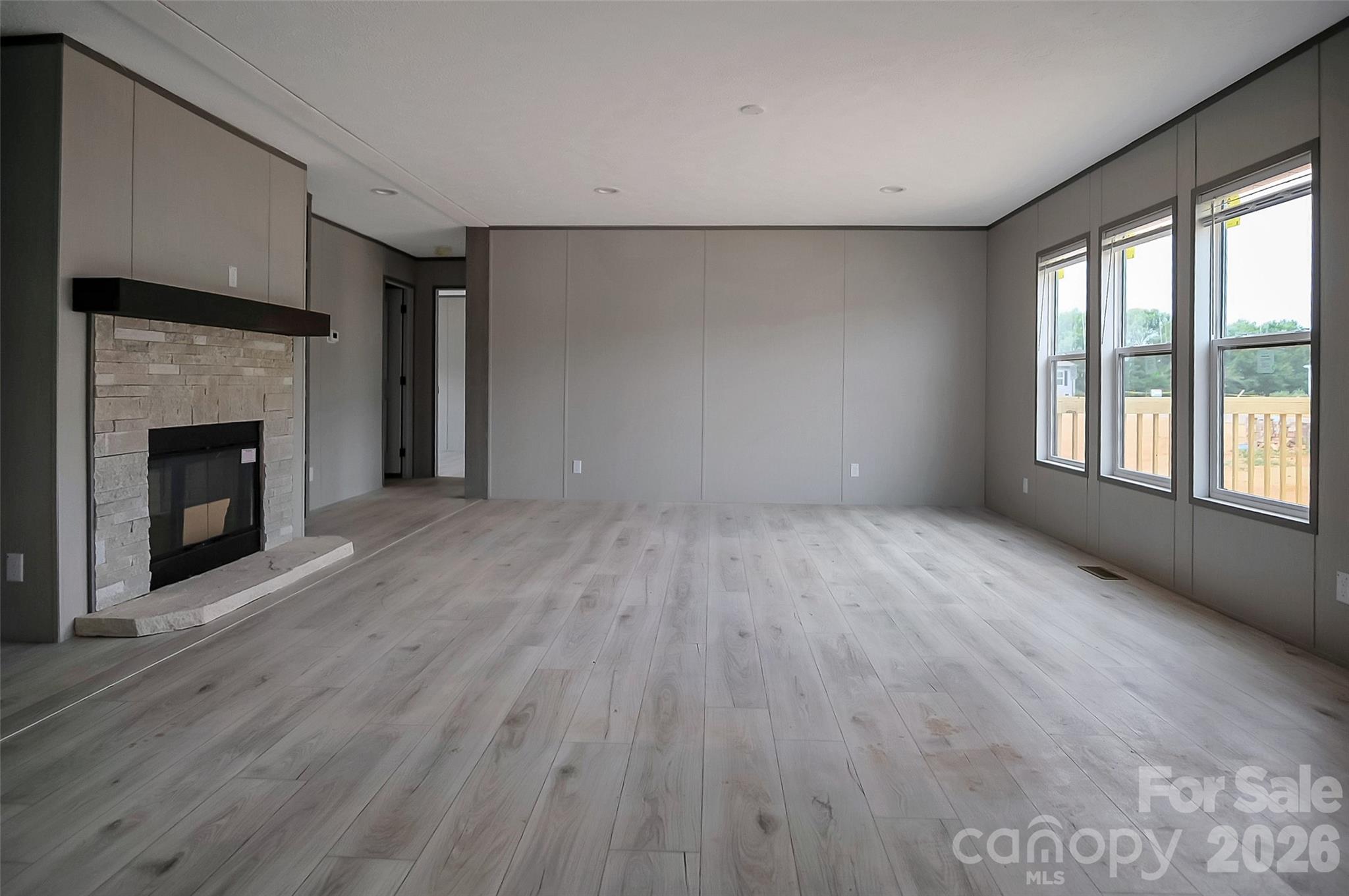 805 Eagle View Lane — Lawndale