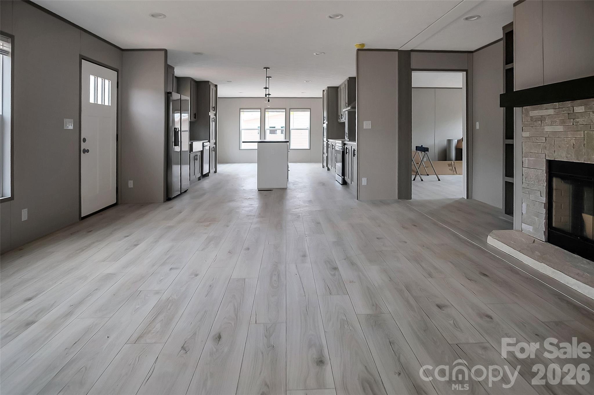 805 Eagle View Lane — Lawndale
