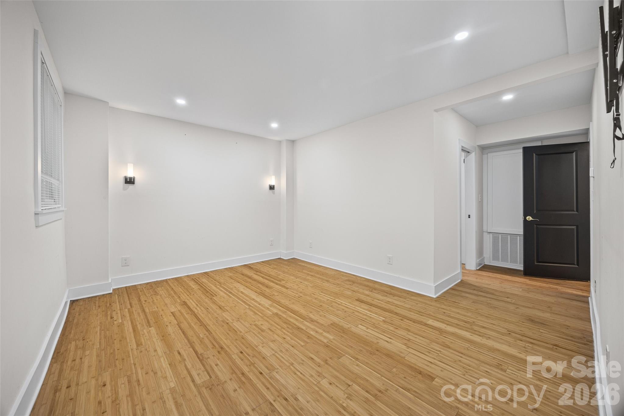 4910 Valley Stream Road — Charlotte