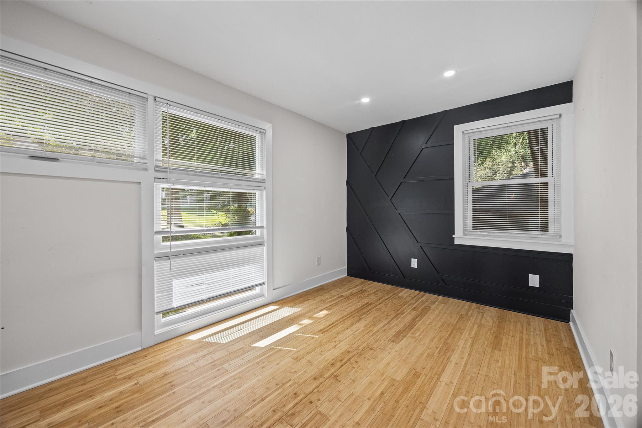4910 Valley Stream Road — Charlotte