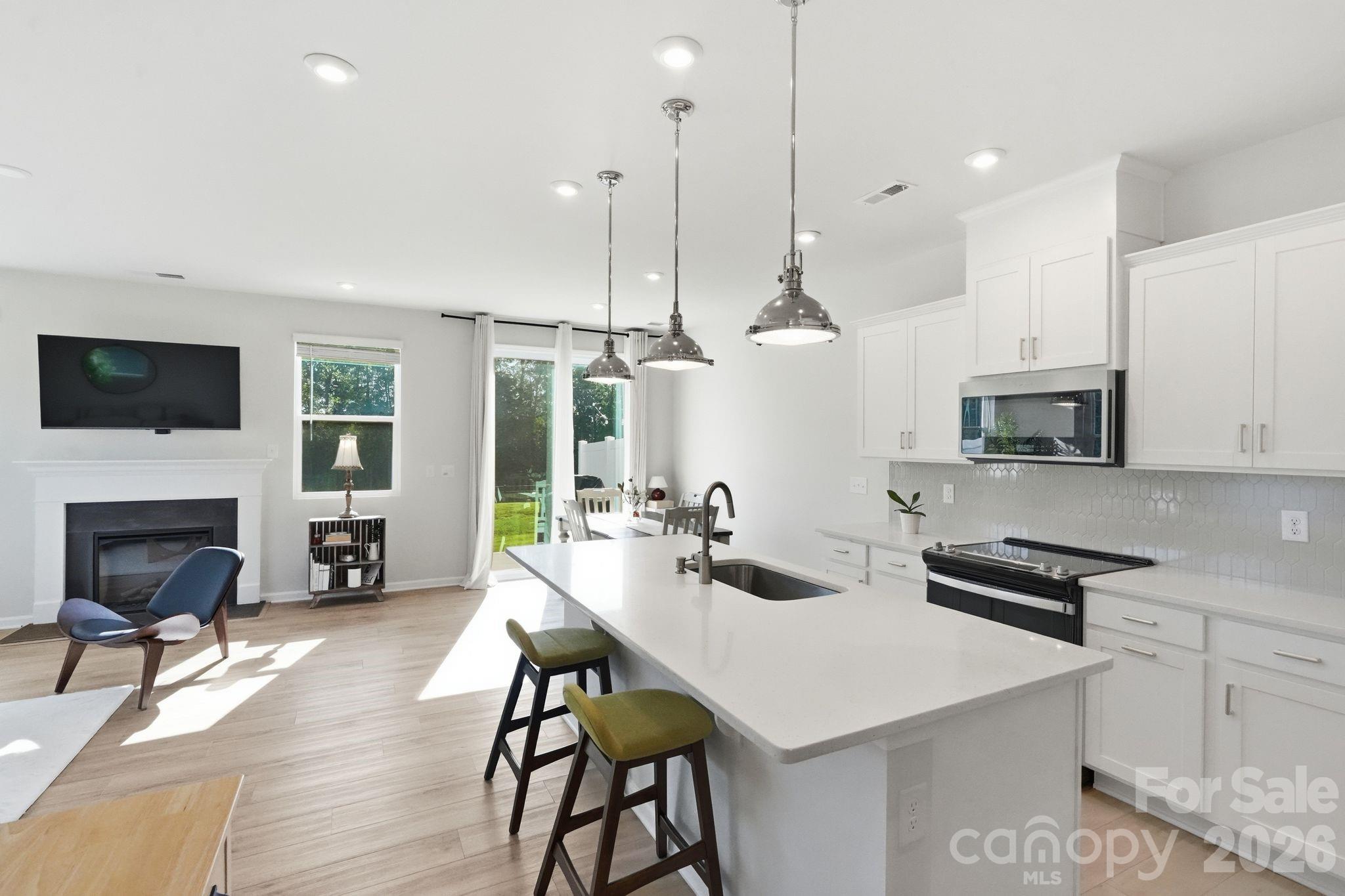 14618 Tamarack Drive — Charlotte