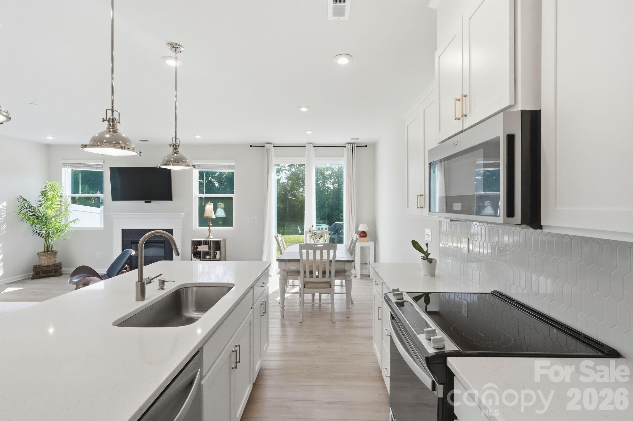 14618 Tamarack Drive — Charlotte