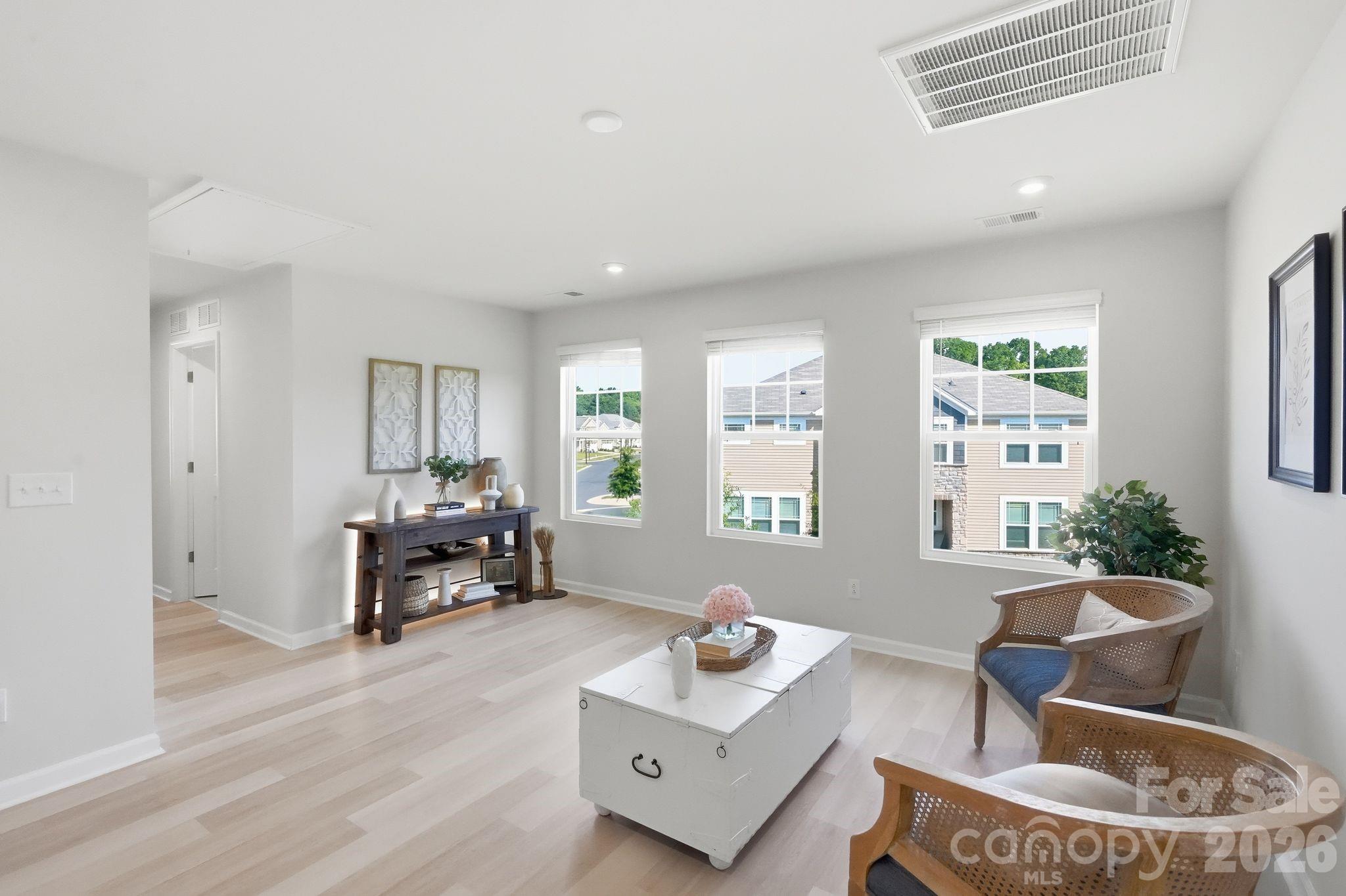 14618 Tamarack Drive — Charlotte