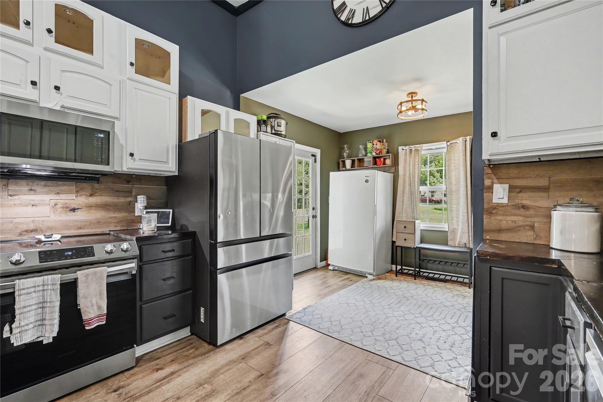 159 E Lacy Street — Chester