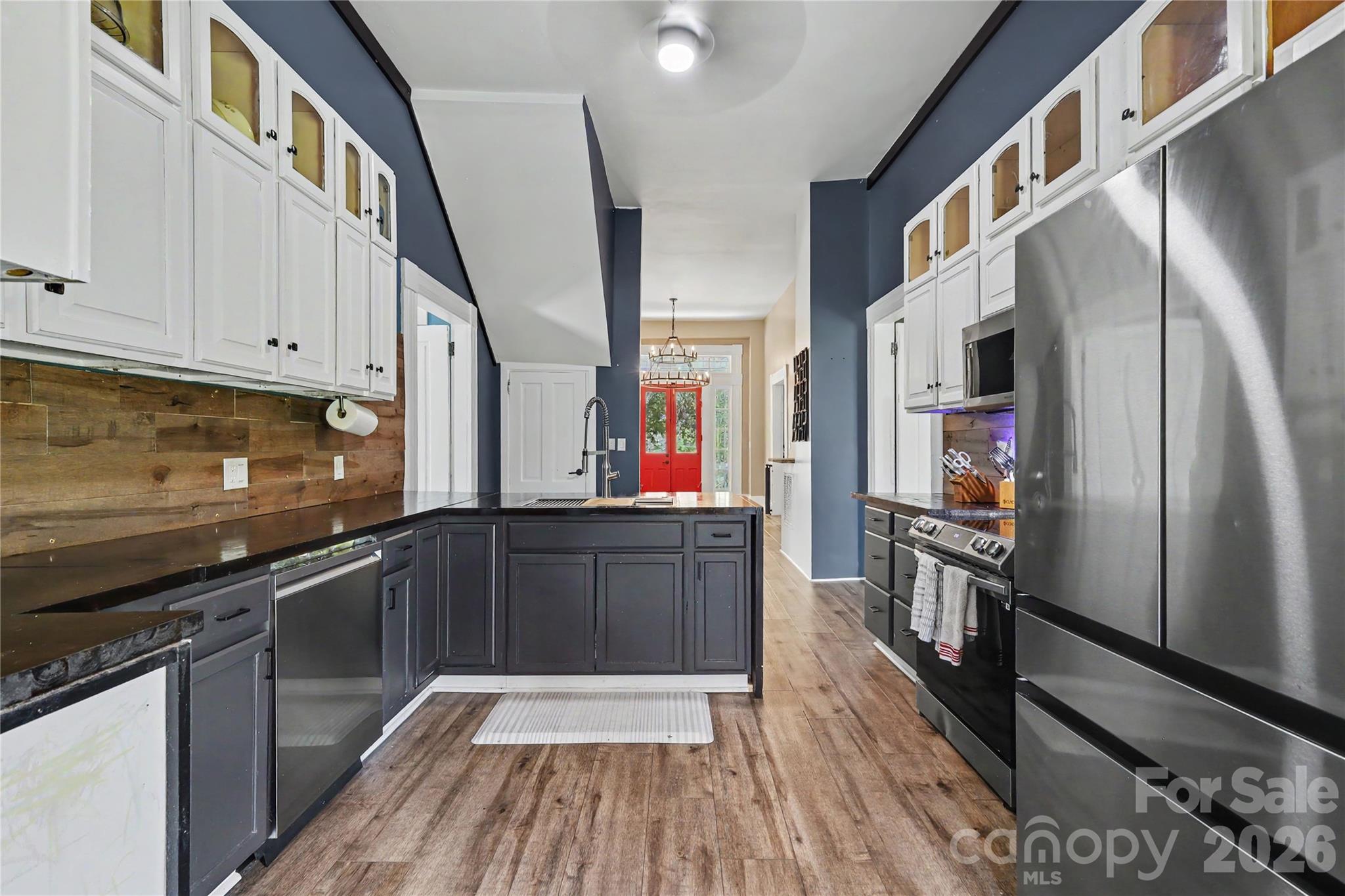 159 E Lacy Street — Chester