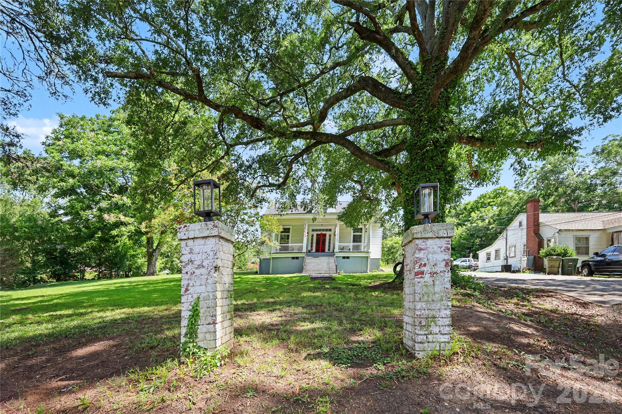 159 E Lacy Street — Chester