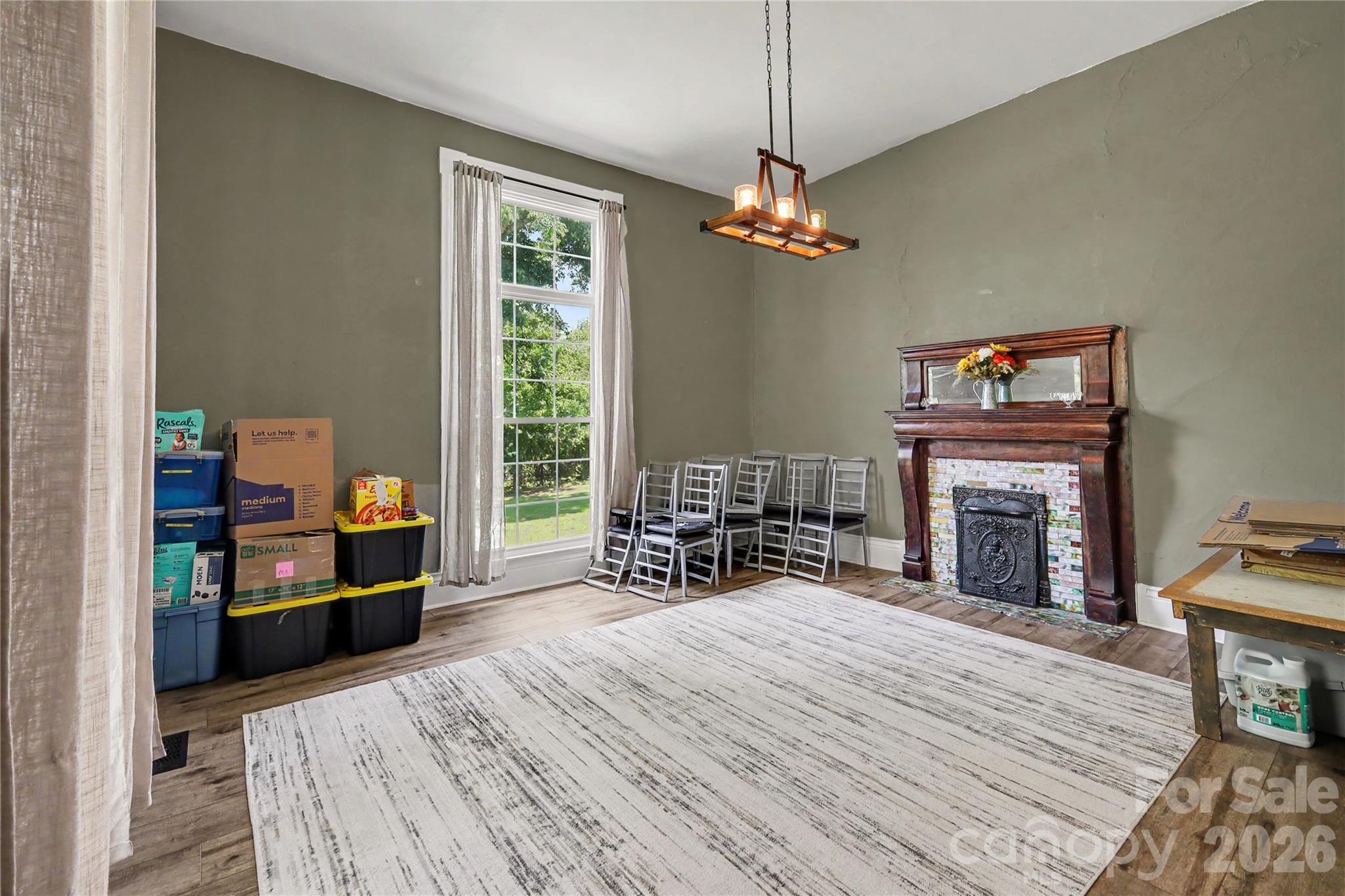 159 E Lacy Street — Chester