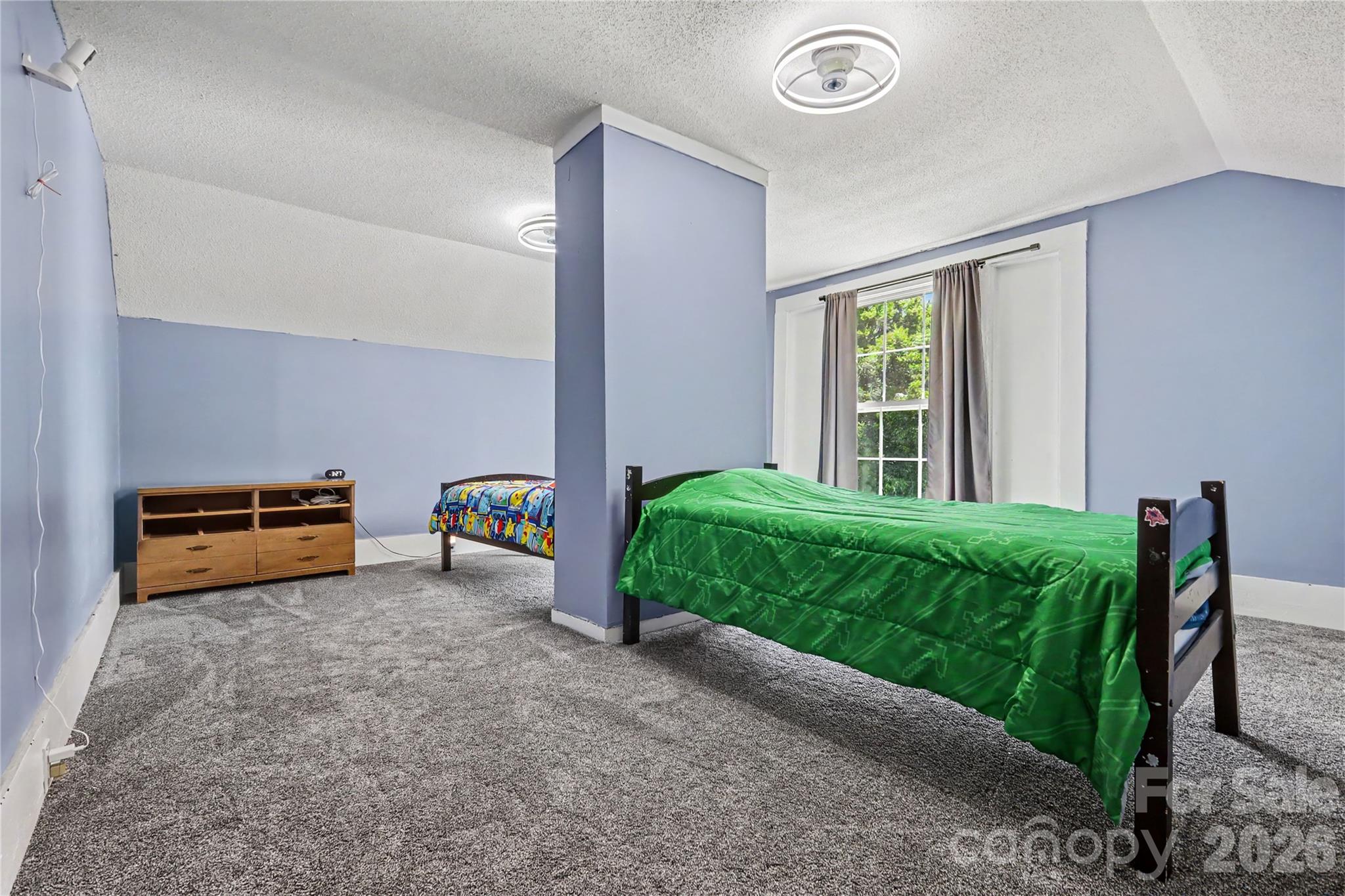 159 E Lacy Street — Chester