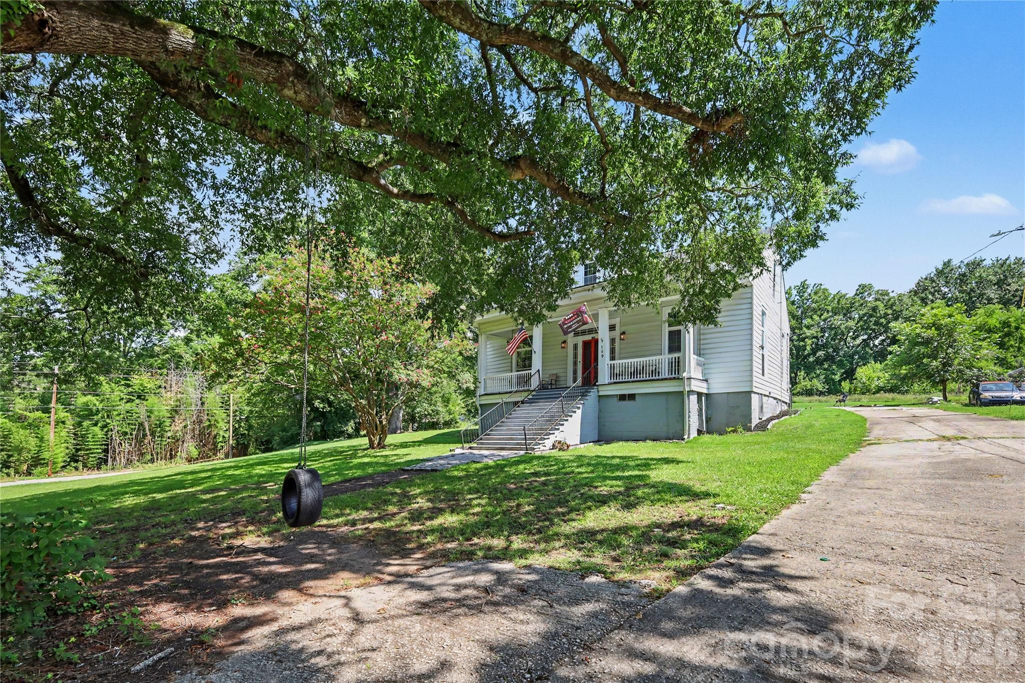 159 E Lacy Street — Chester