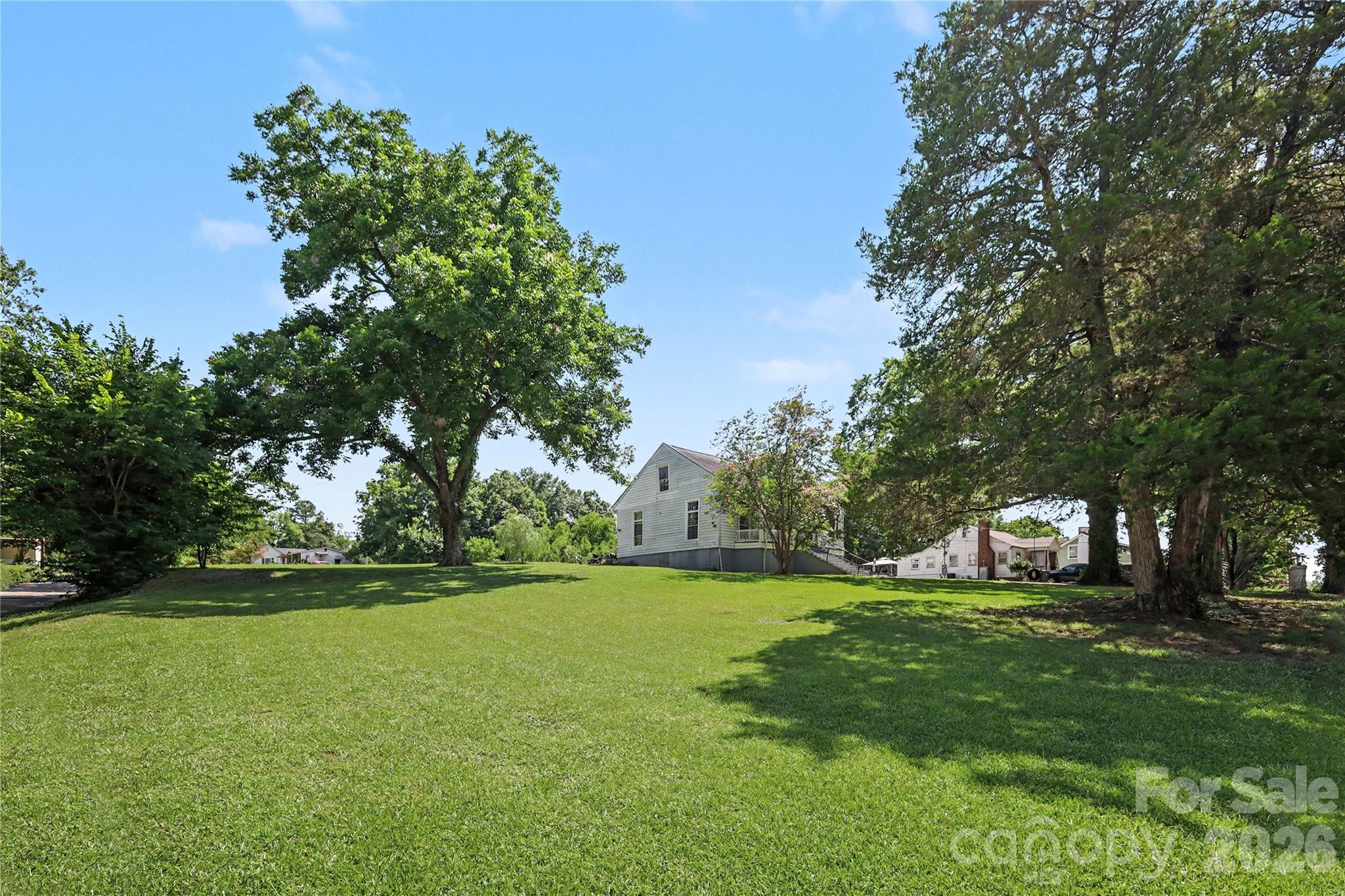 159 E Lacy Street — Chester