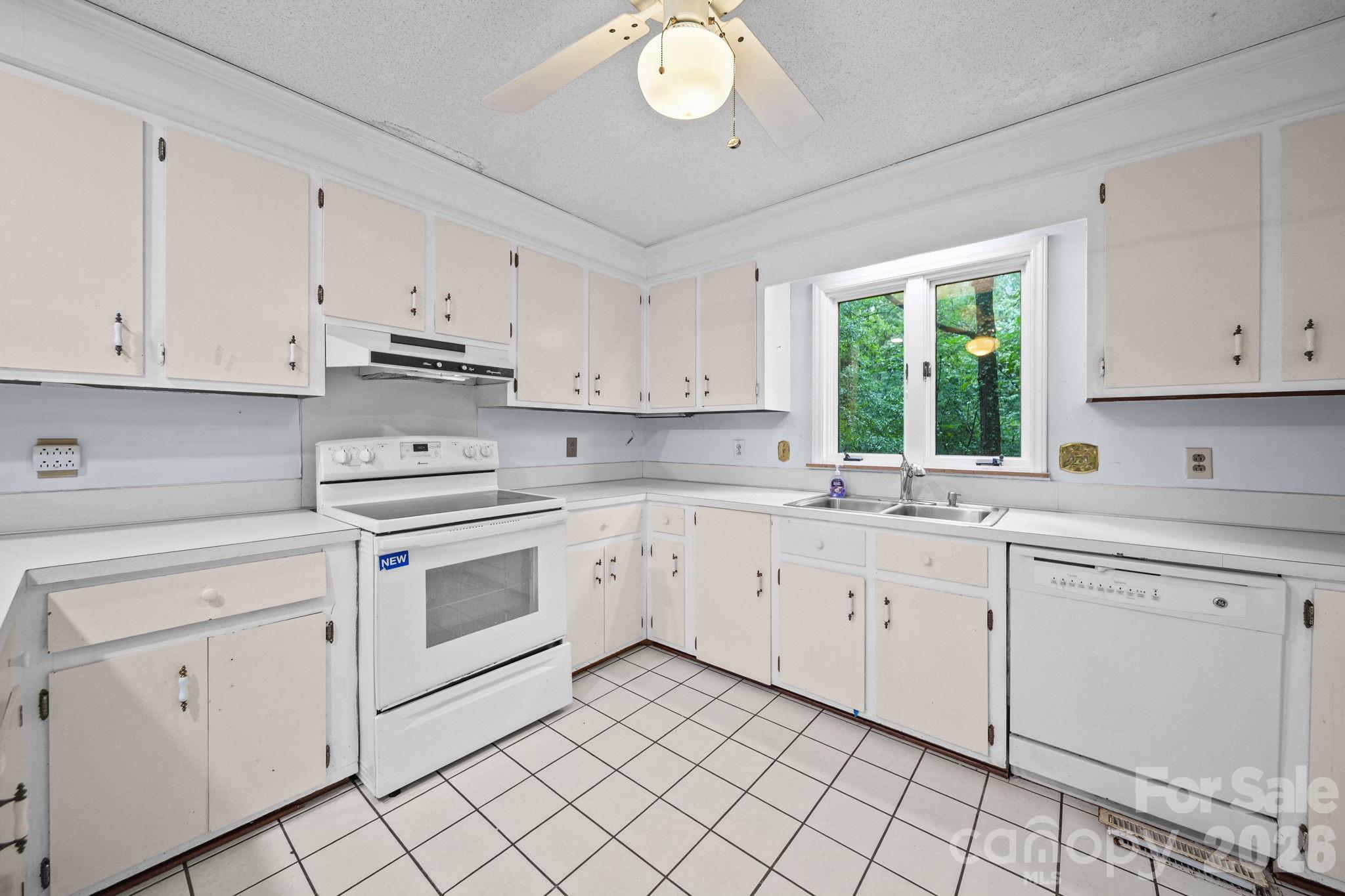 1802 Dogwood Court — Fort Mill