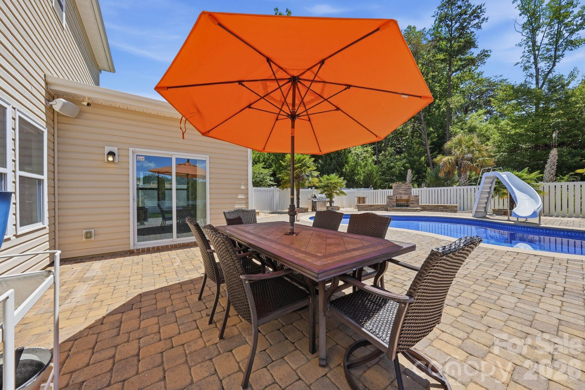 125 Paradise Hills Circle — Mooresville