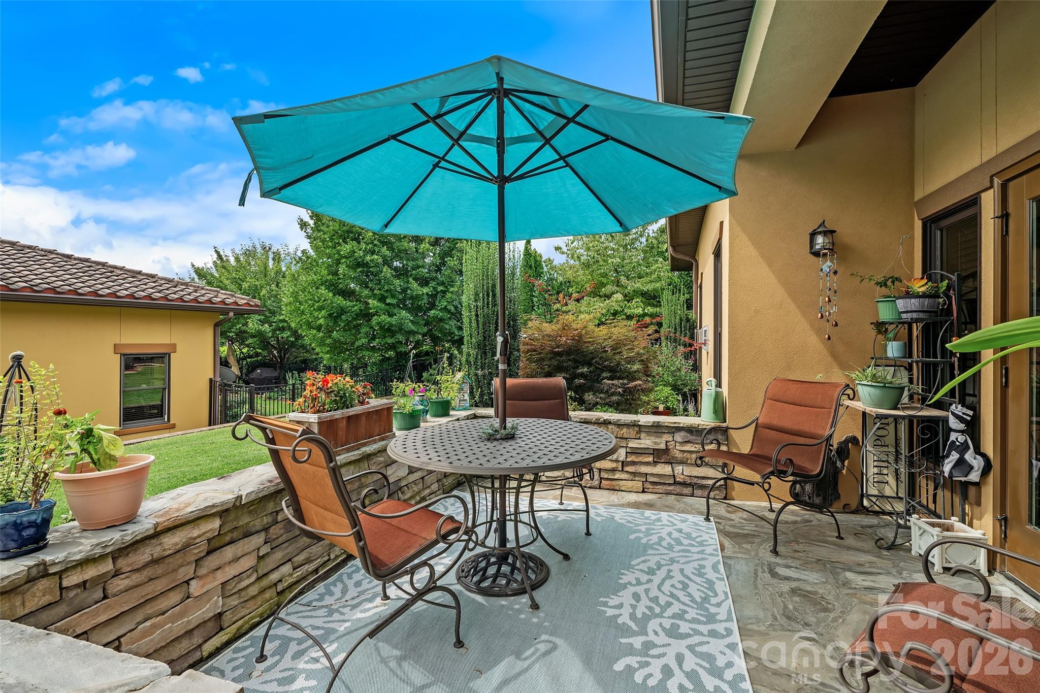 25 Ocaso Drive — Asheville