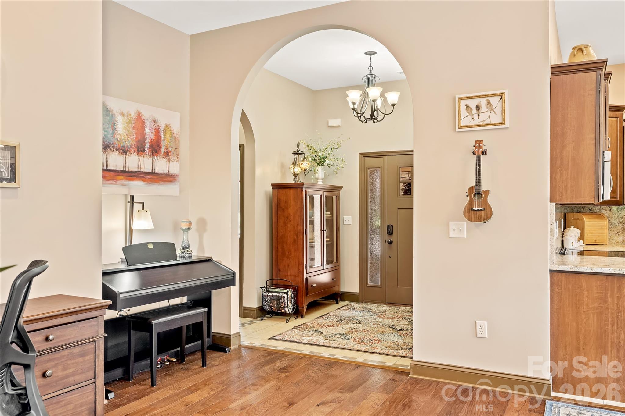 25 Ocaso Drive — Asheville