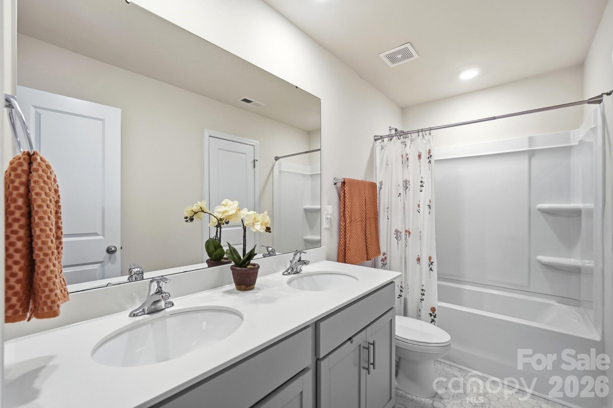 170 Giant Oak Avenue — Statesville