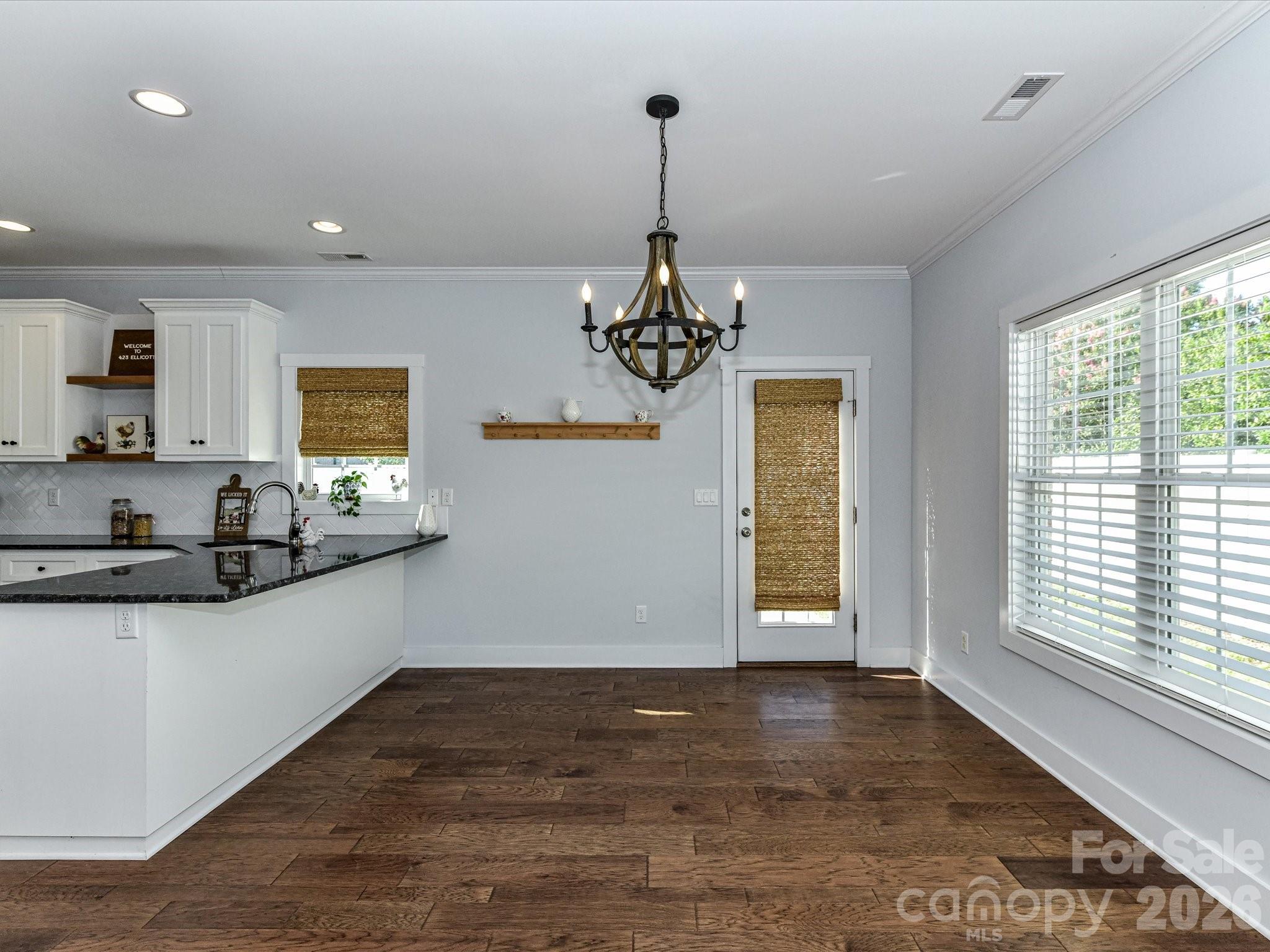 423 Ellicott Lane — Locust