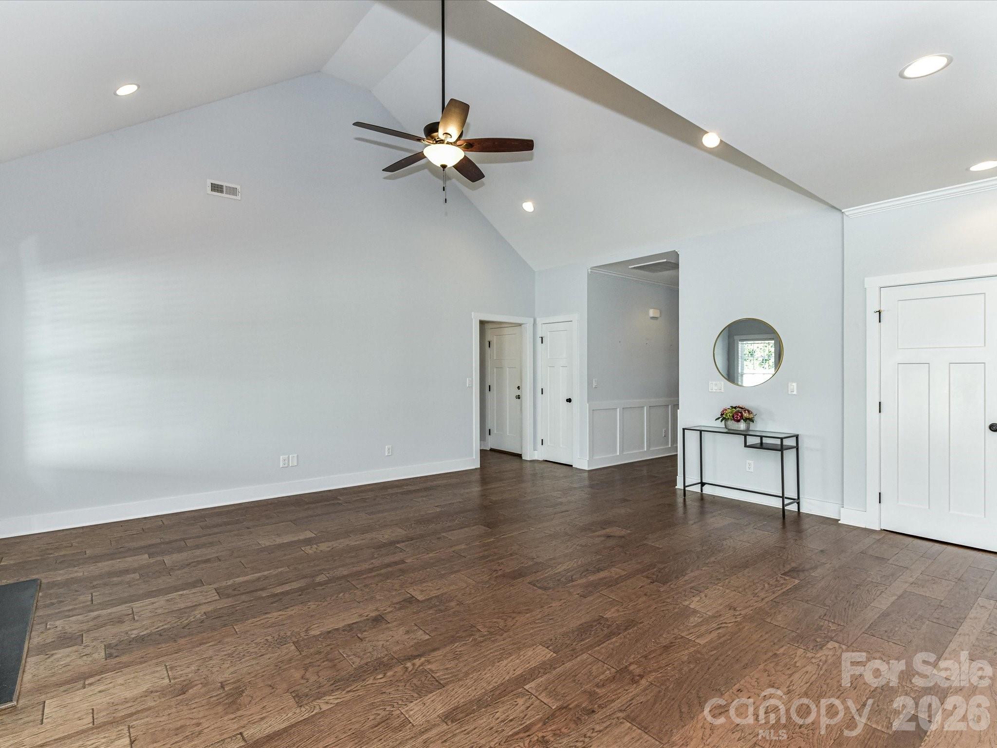 423 Ellicott Lane — Locust