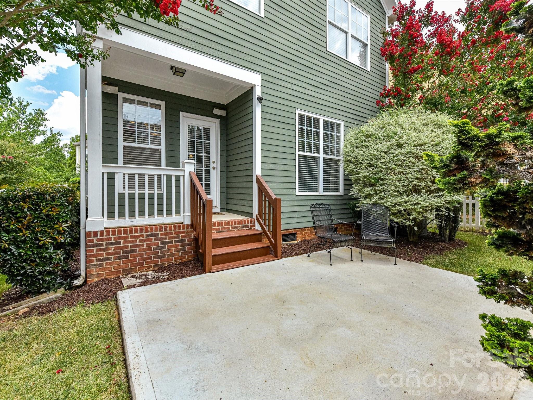 15715 Taviston Street — Huntersville