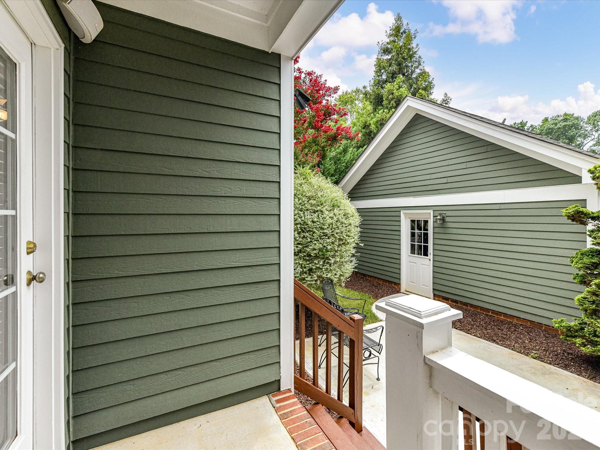 15715 Taviston Street — Huntersville