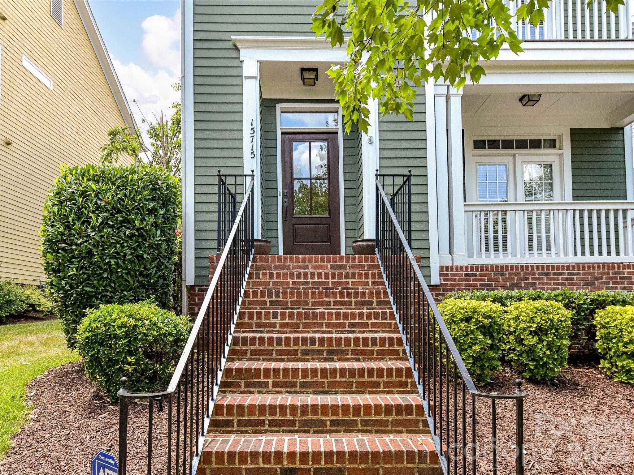15715 Taviston Street — Huntersville
