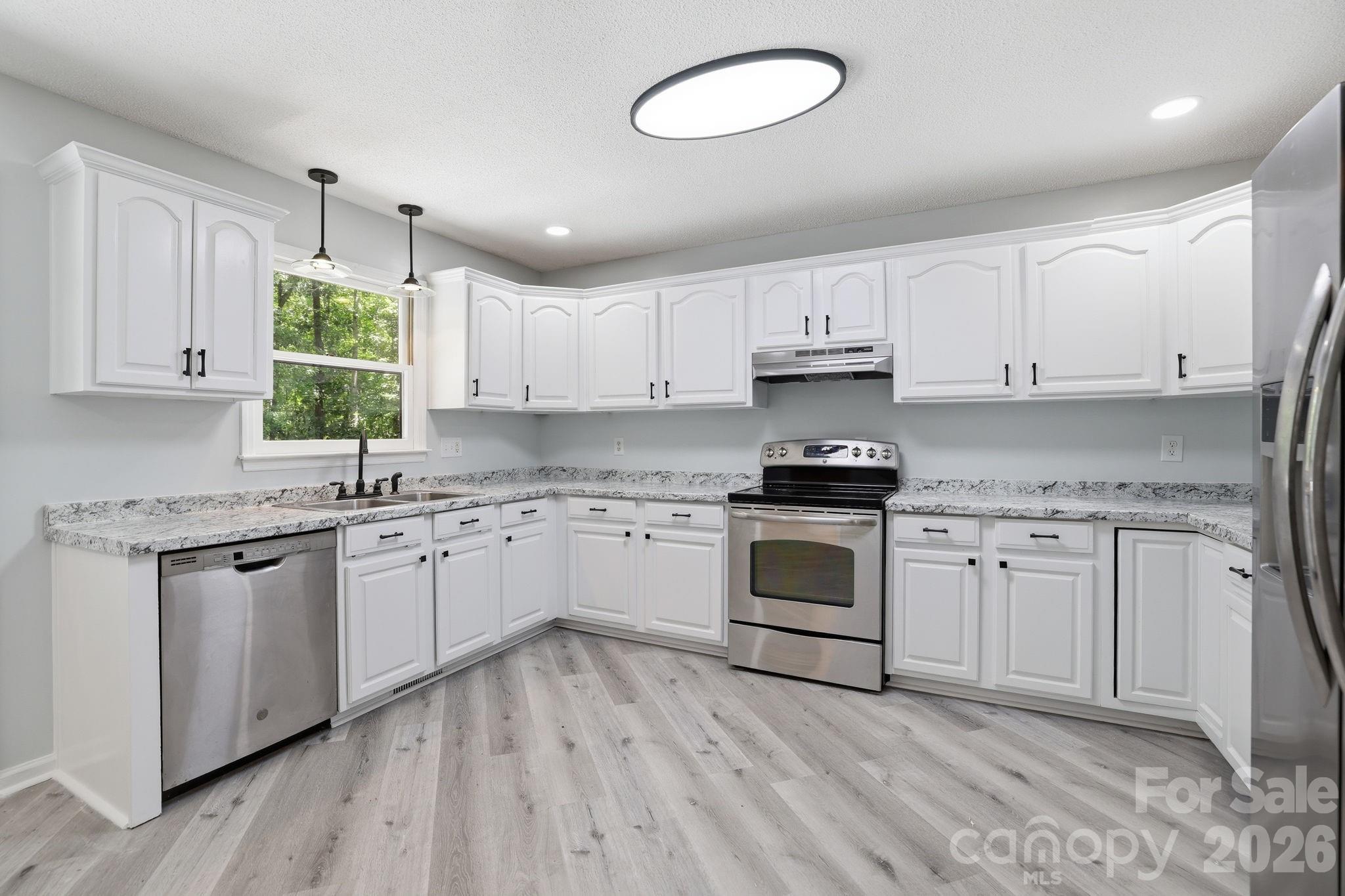 1801 Bridgewood Drive — Lancaster