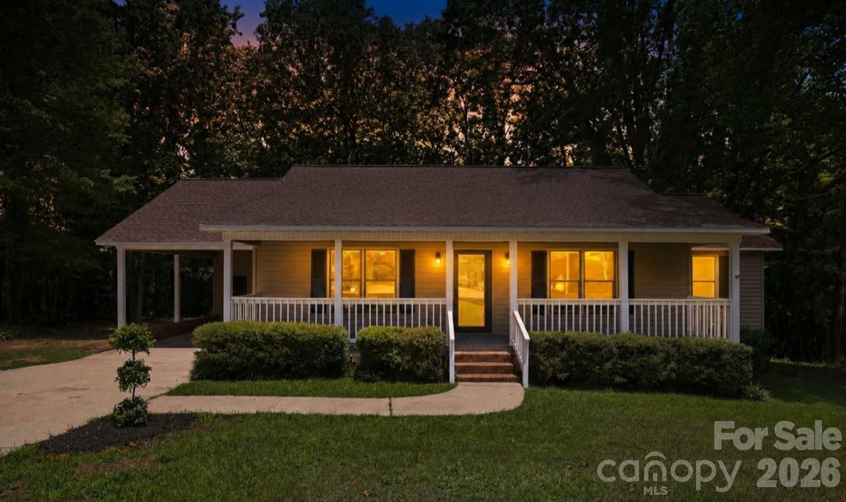 1801 Bridgewood Drive — Lancaster