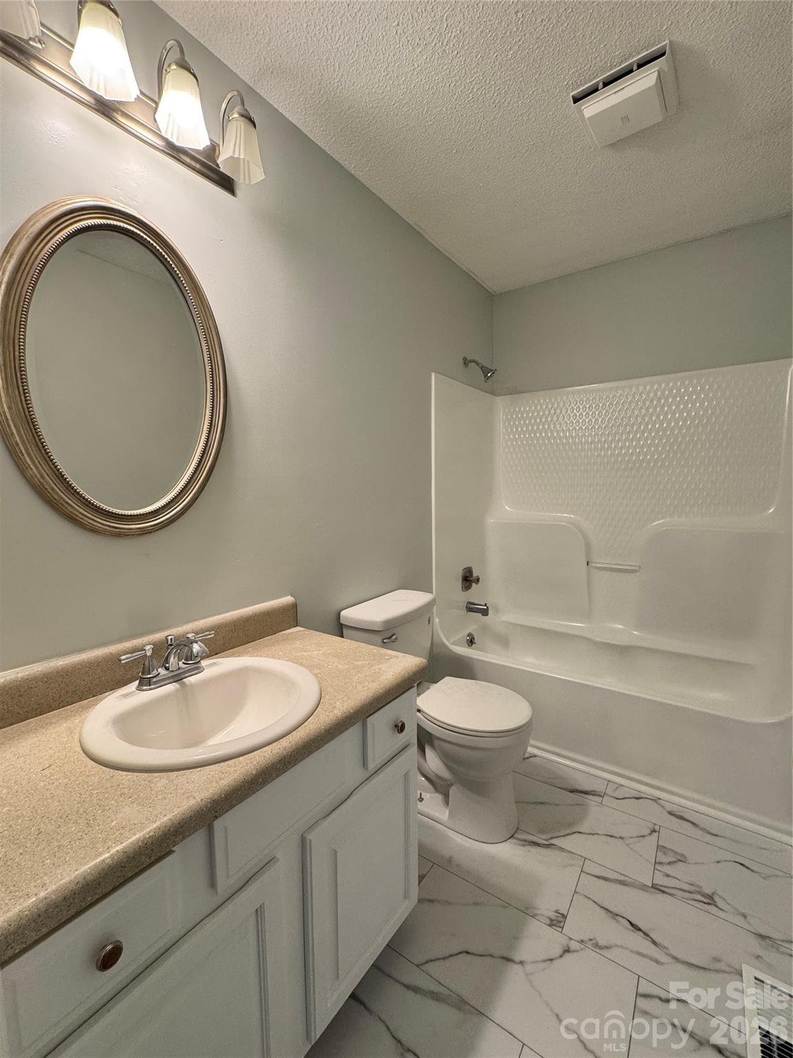 1801 Bridgewood Drive — Lancaster