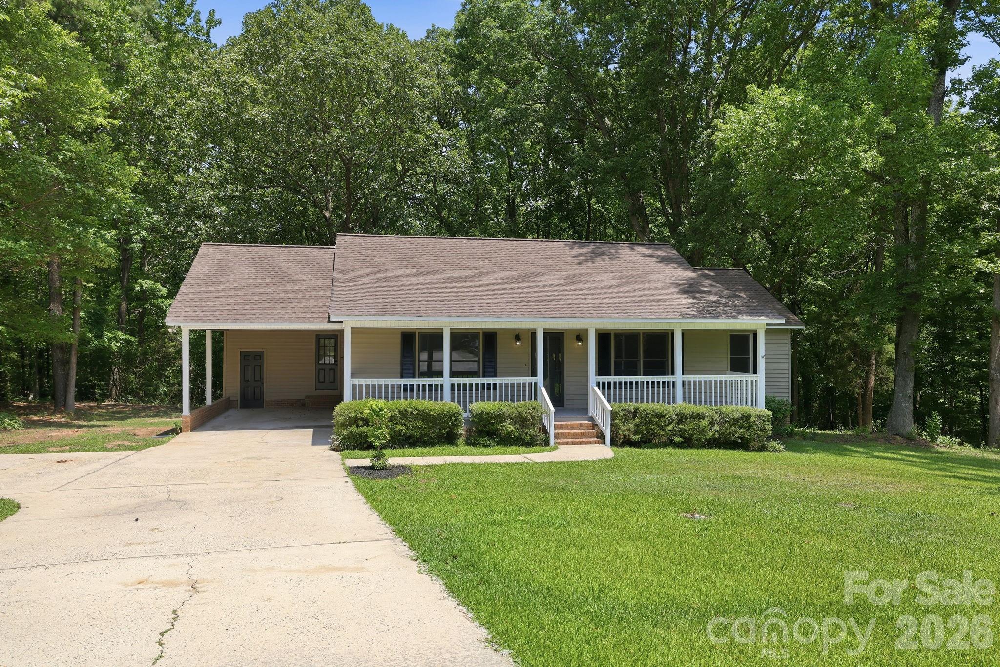 1801 Bridgewood Drive — Lancaster