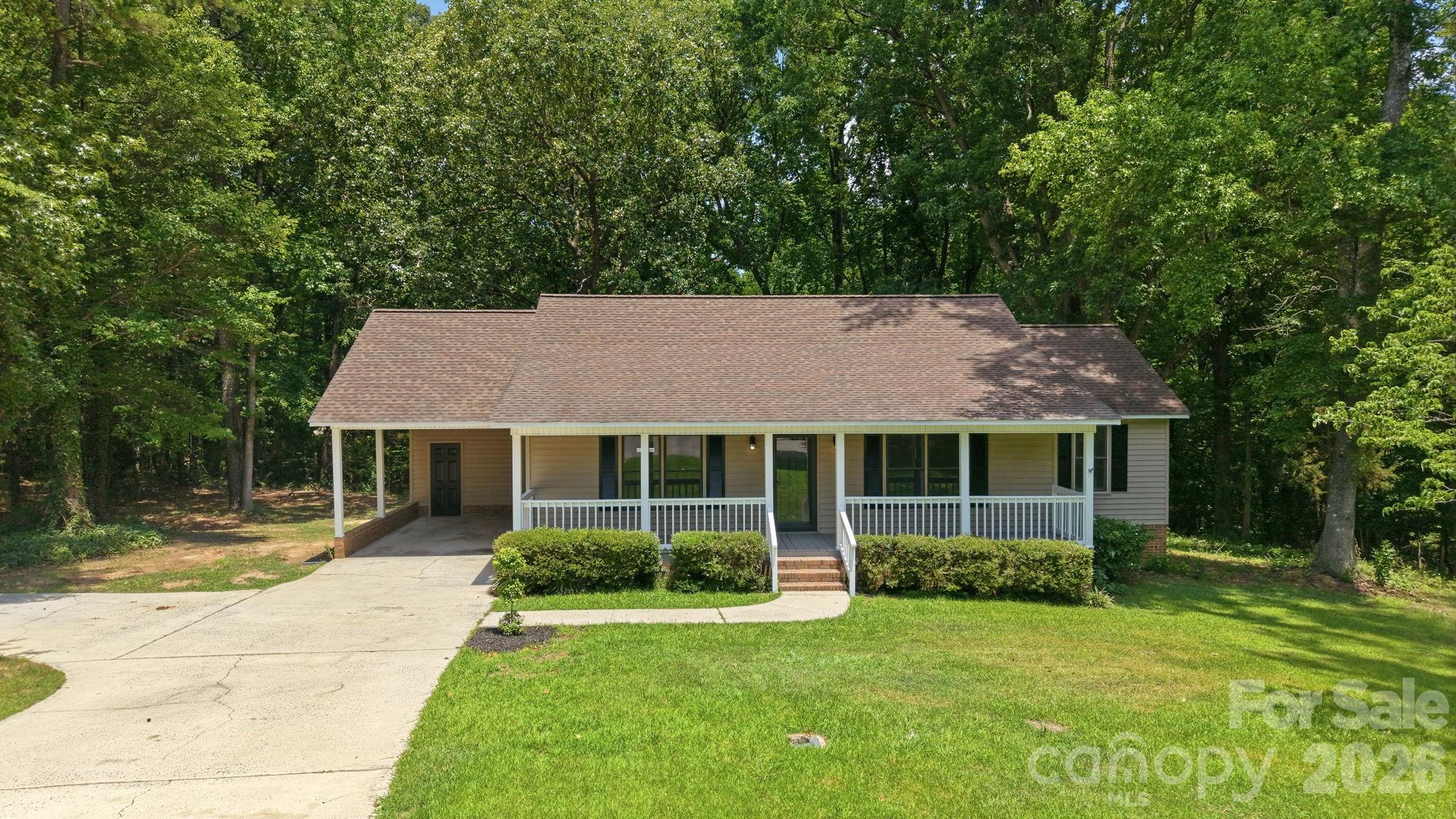 1801 Bridgewood Drive — Lancaster