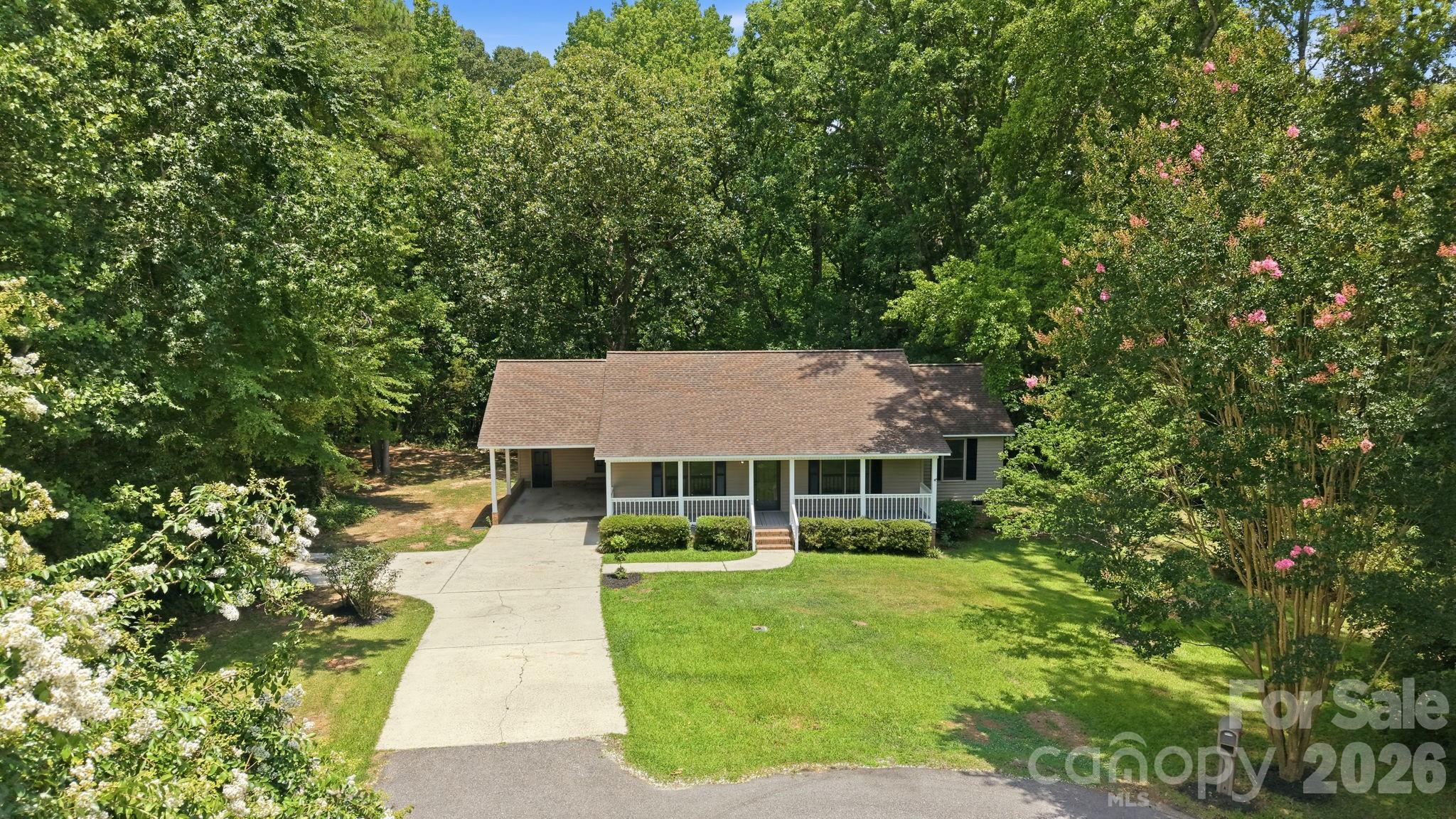 1801 Bridgewood Drive — Lancaster