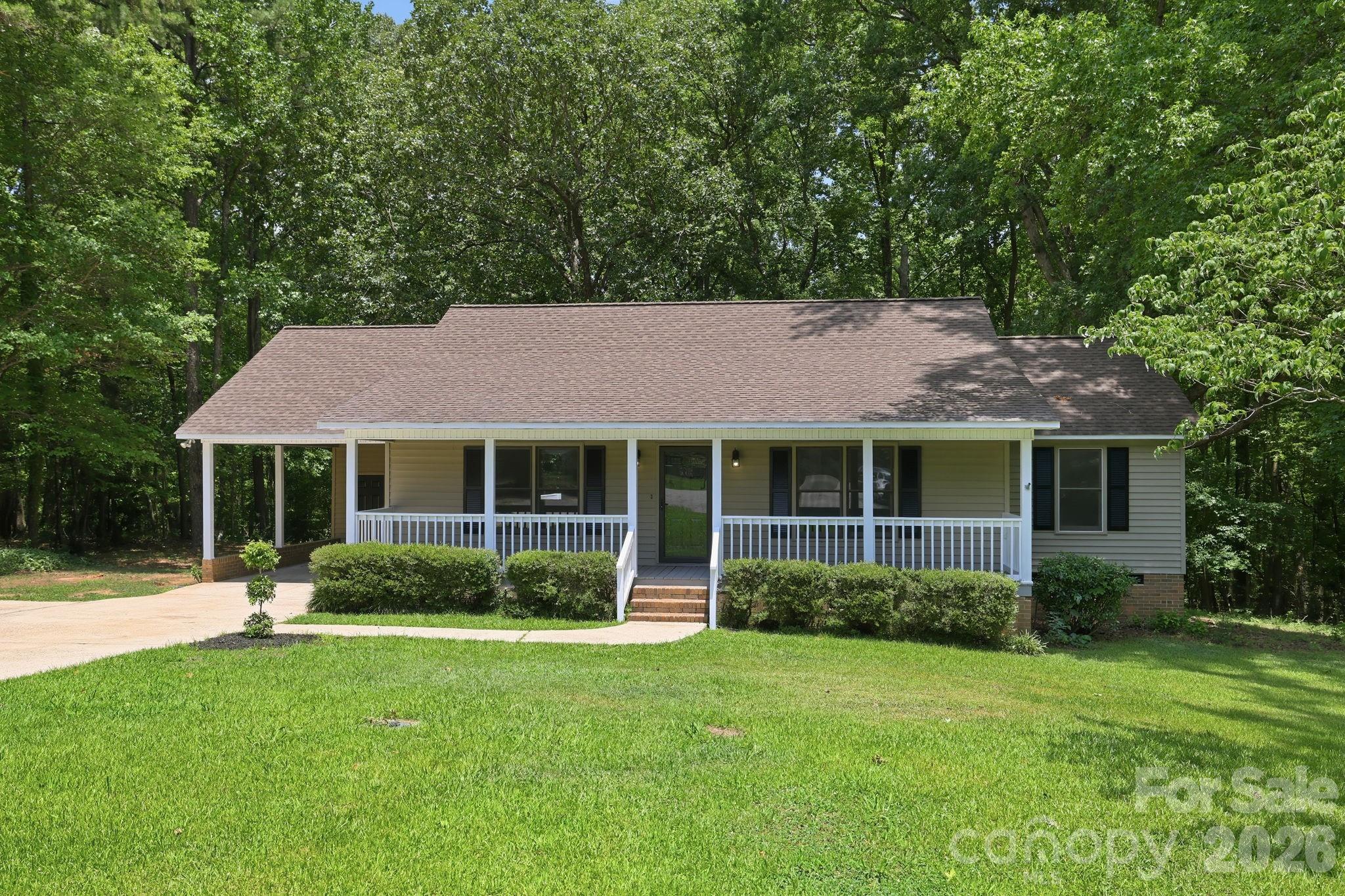 1801 Bridgewood Drive — Lancaster