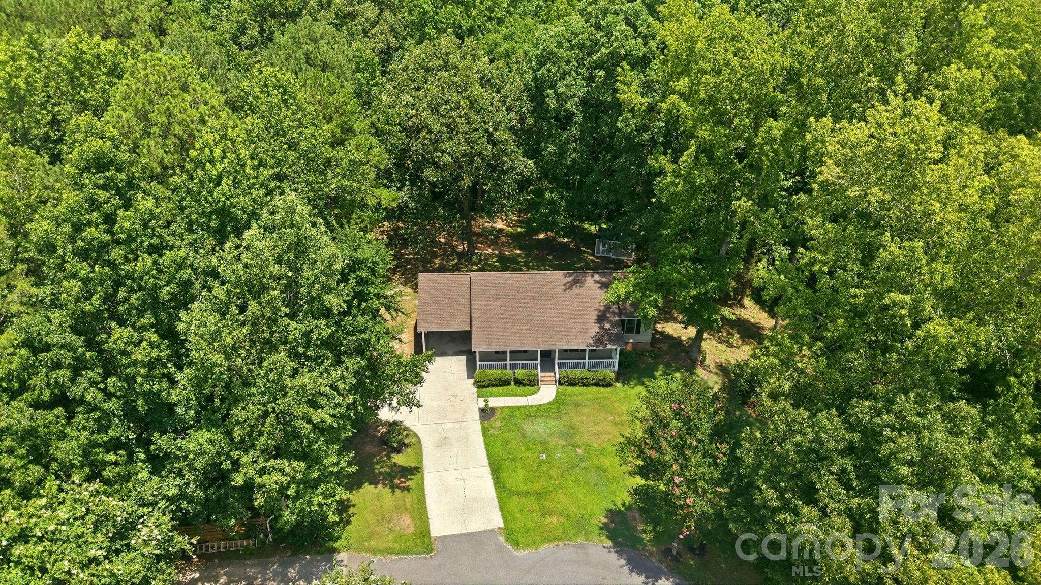 1801 Bridgewood Drive — Lancaster