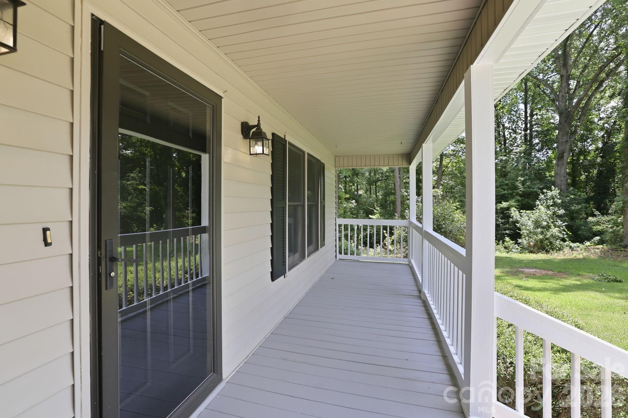 1801 Bridgewood Drive — Lancaster