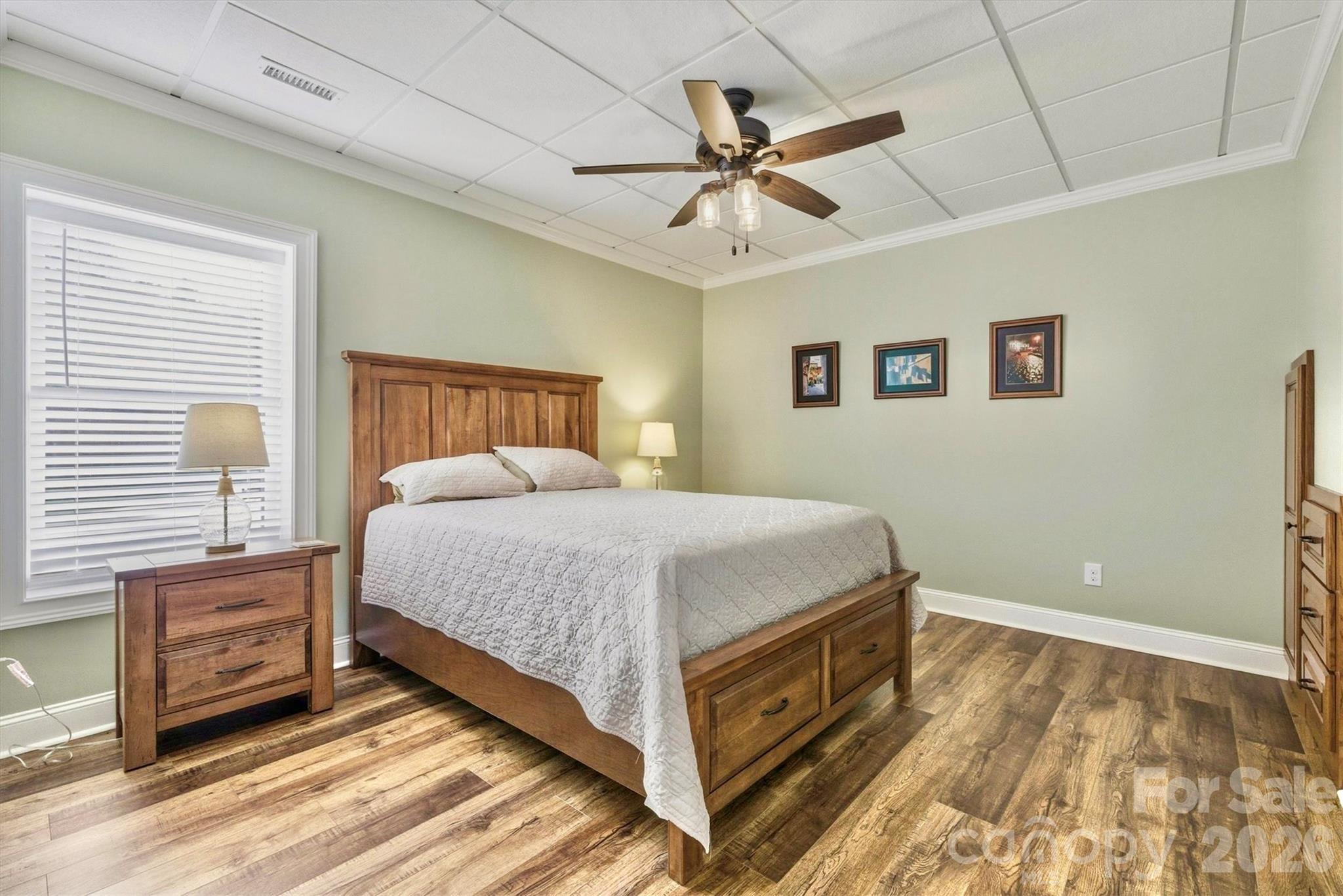 1510 Royal Lane — Lenoir