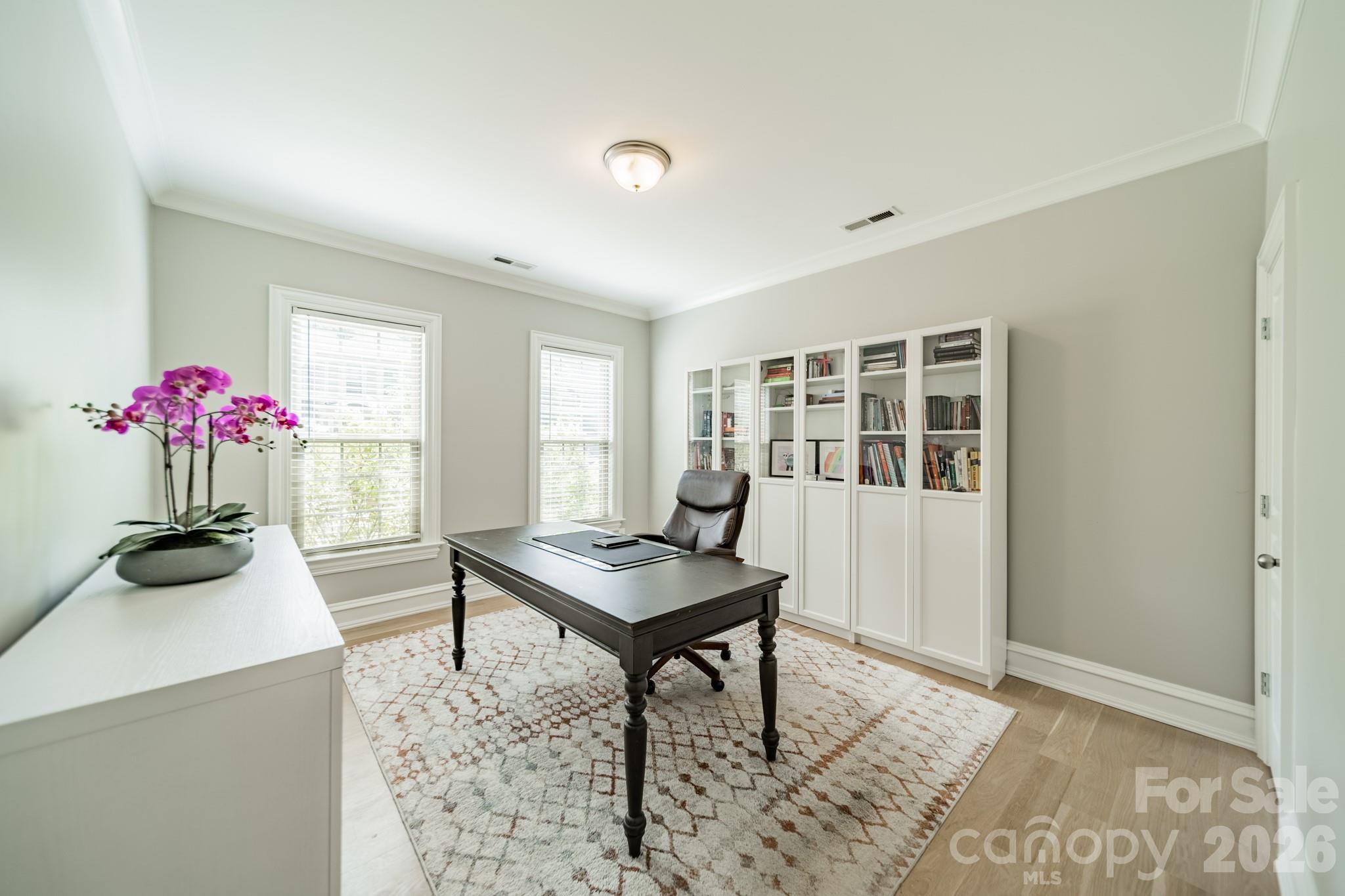 15215 Colonial Park Drive — Huntersville