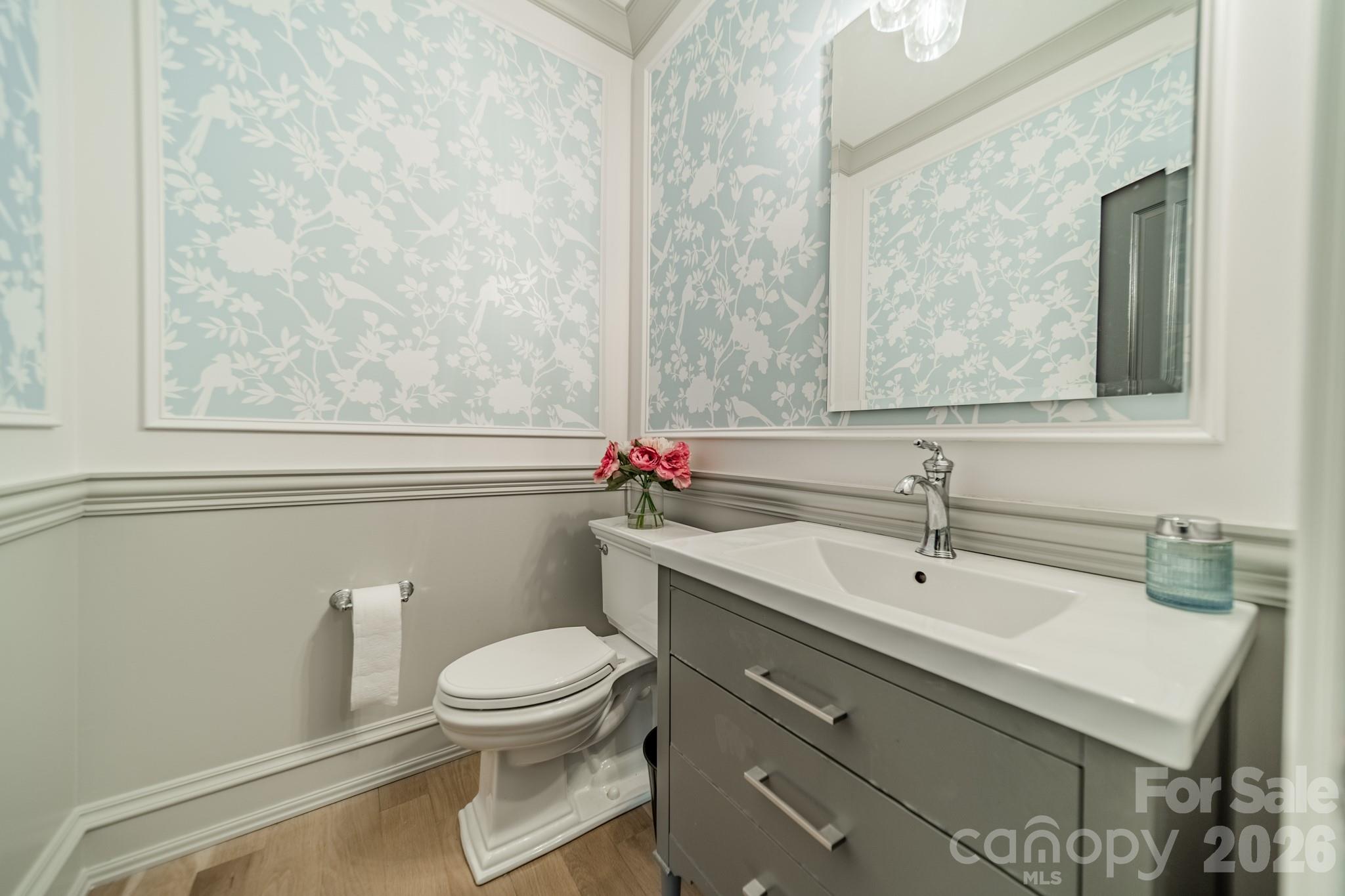 15215 Colonial Park Drive — Huntersville