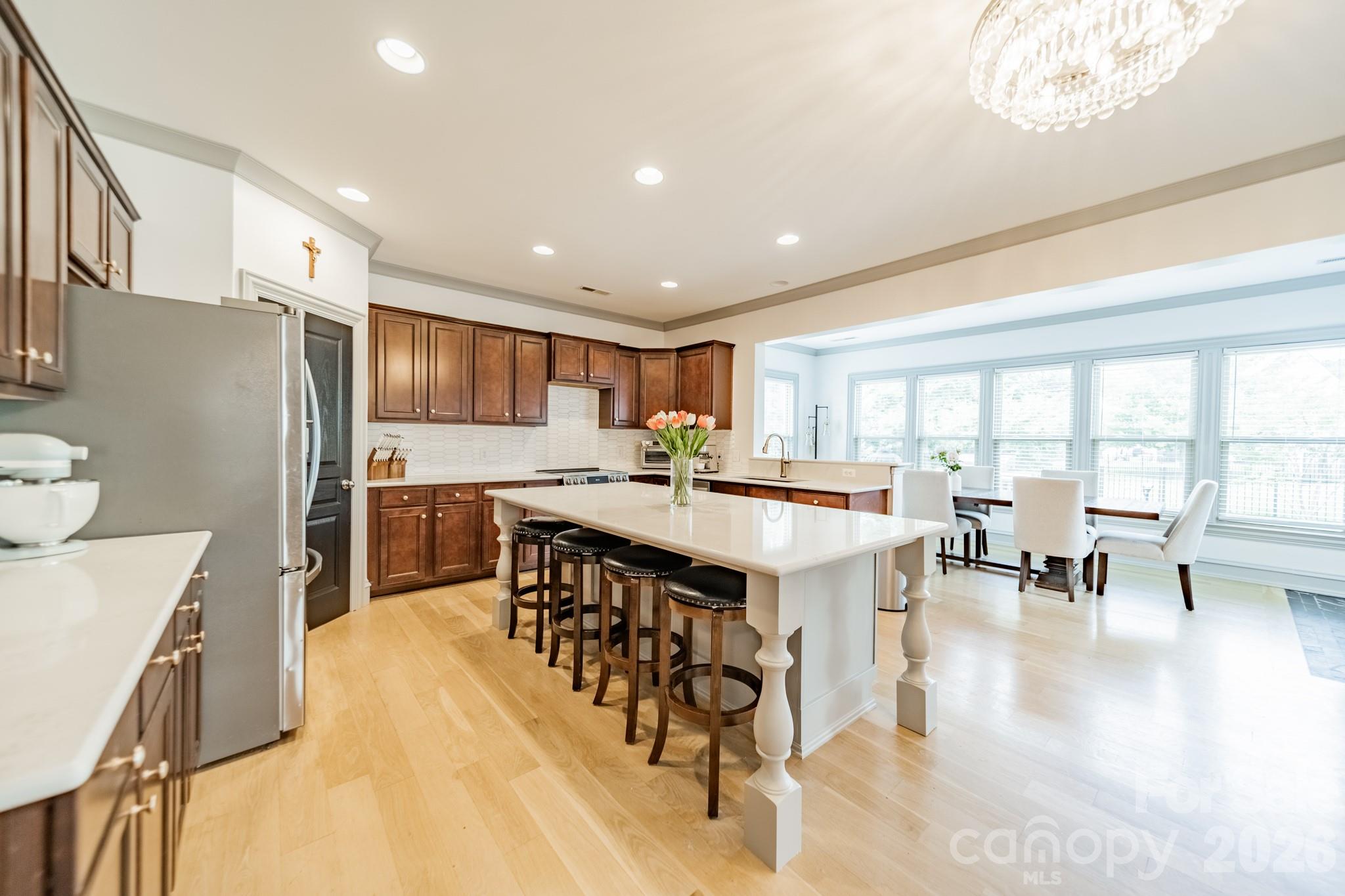 15215 Colonial Park Drive — Huntersville