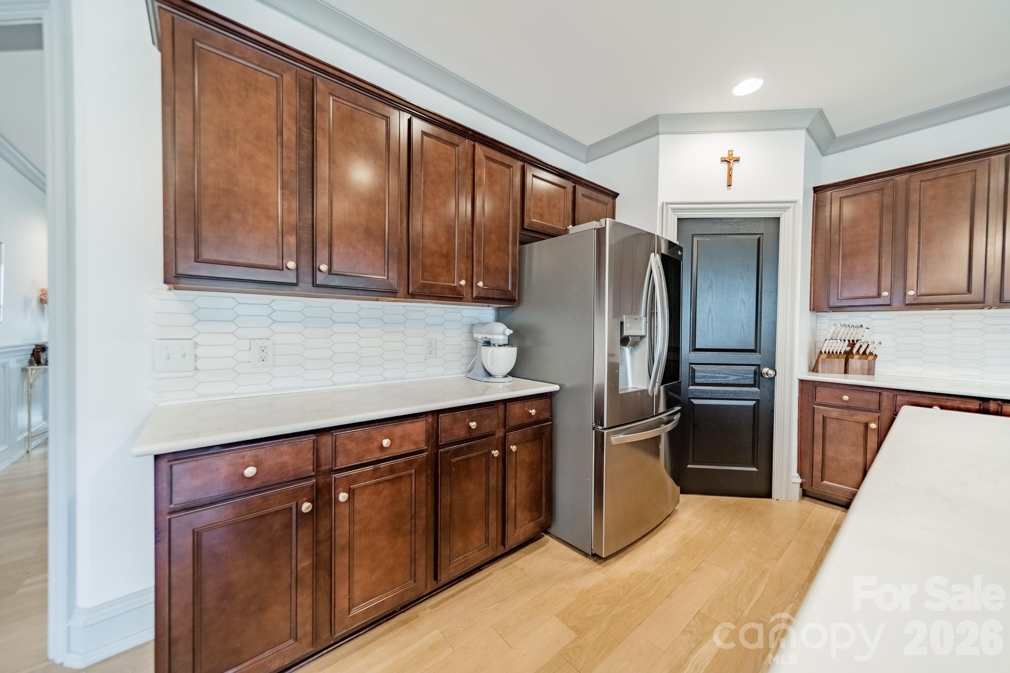 15215 Colonial Park Drive — Huntersville