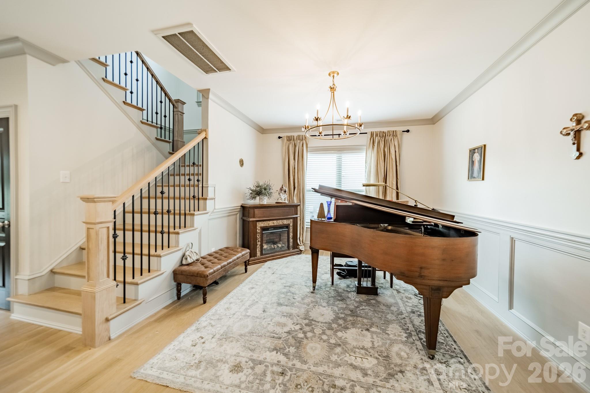 15215 Colonial Park Drive — Huntersville
