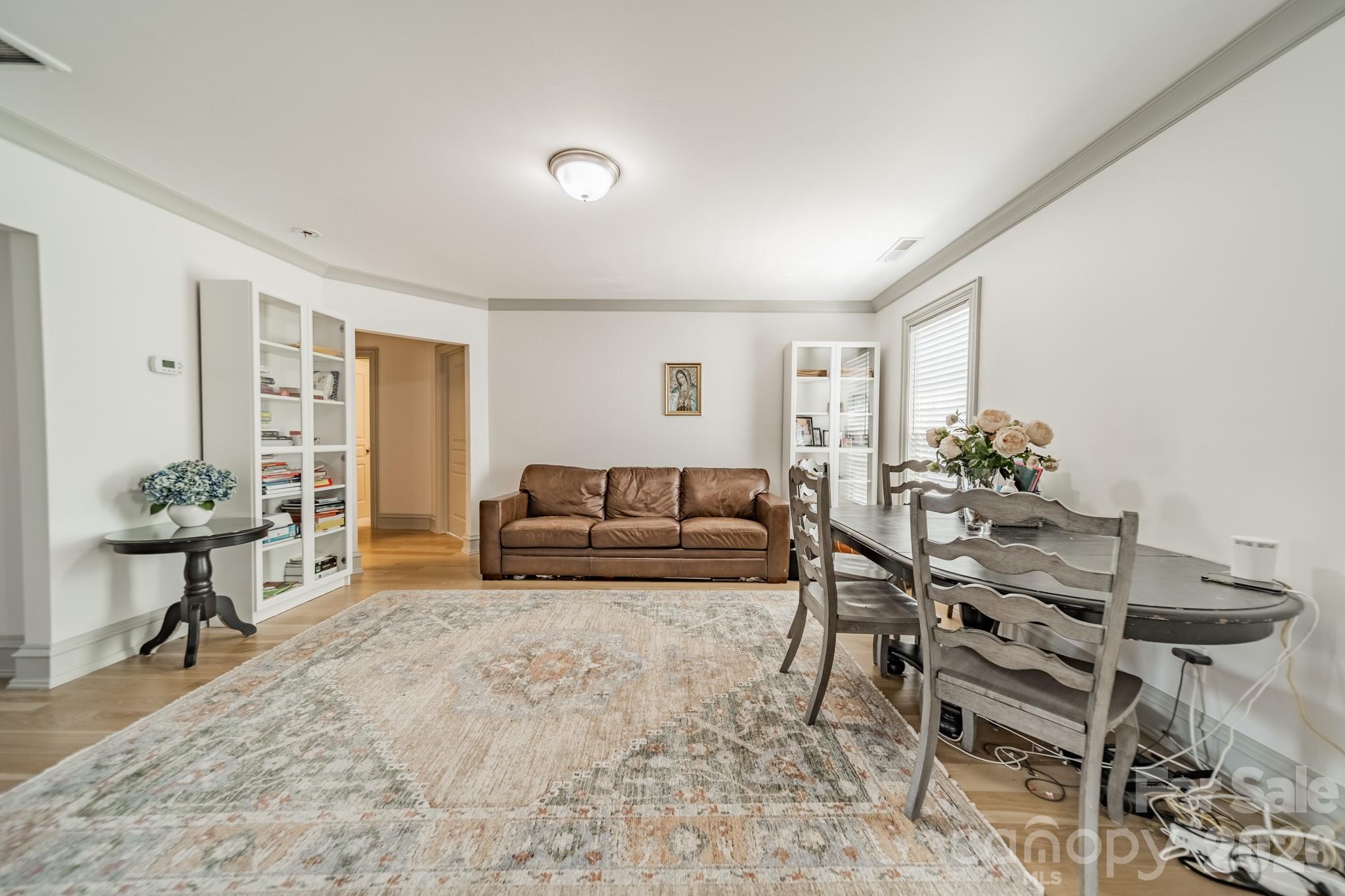 15215 Colonial Park Drive — Huntersville