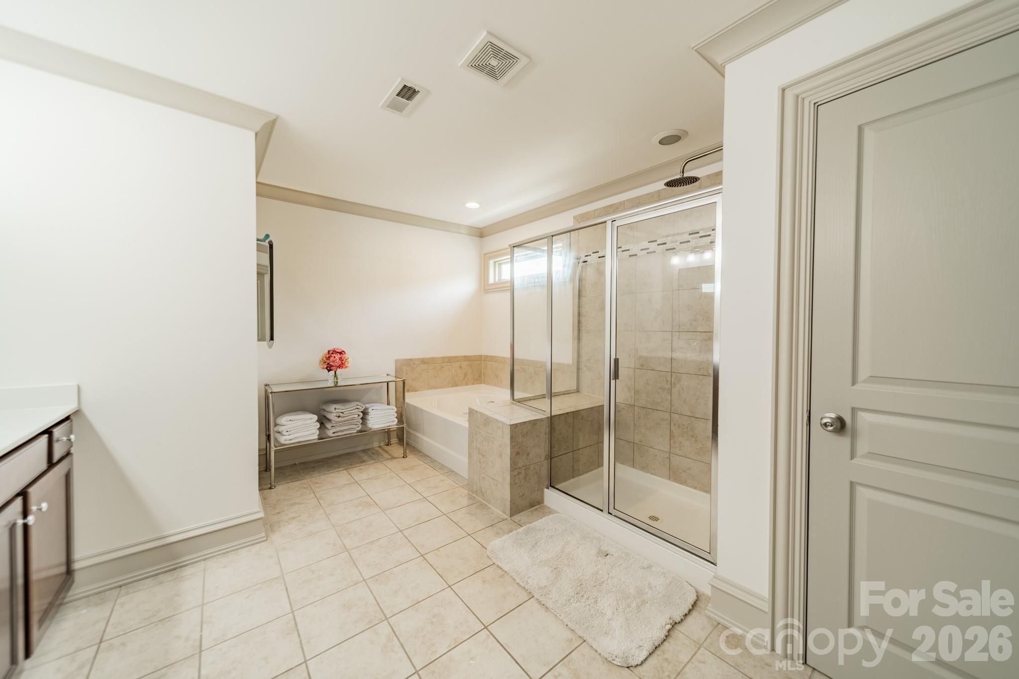 15215 Colonial Park Drive — Huntersville