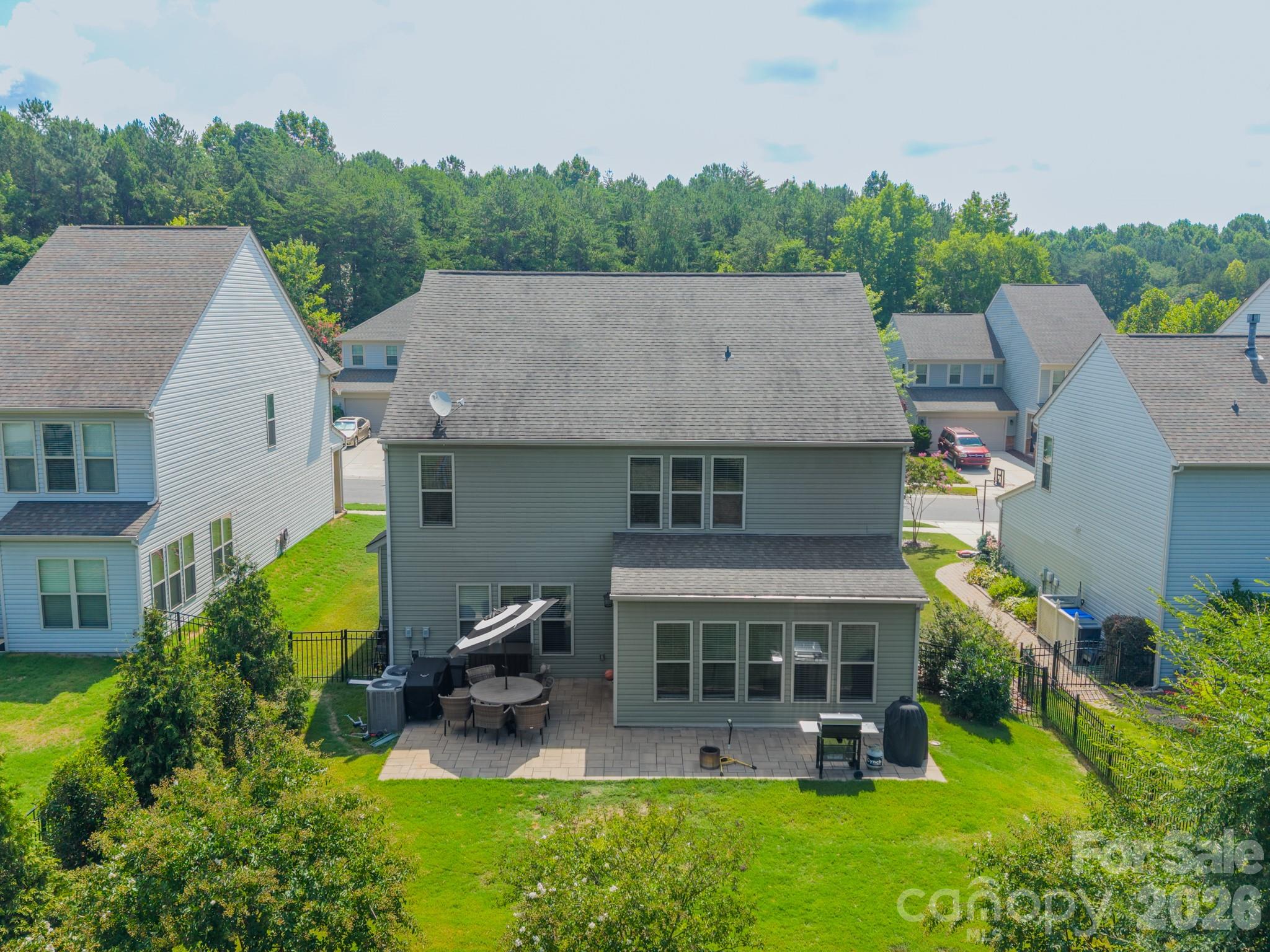 15215 Colonial Park Drive — Huntersville