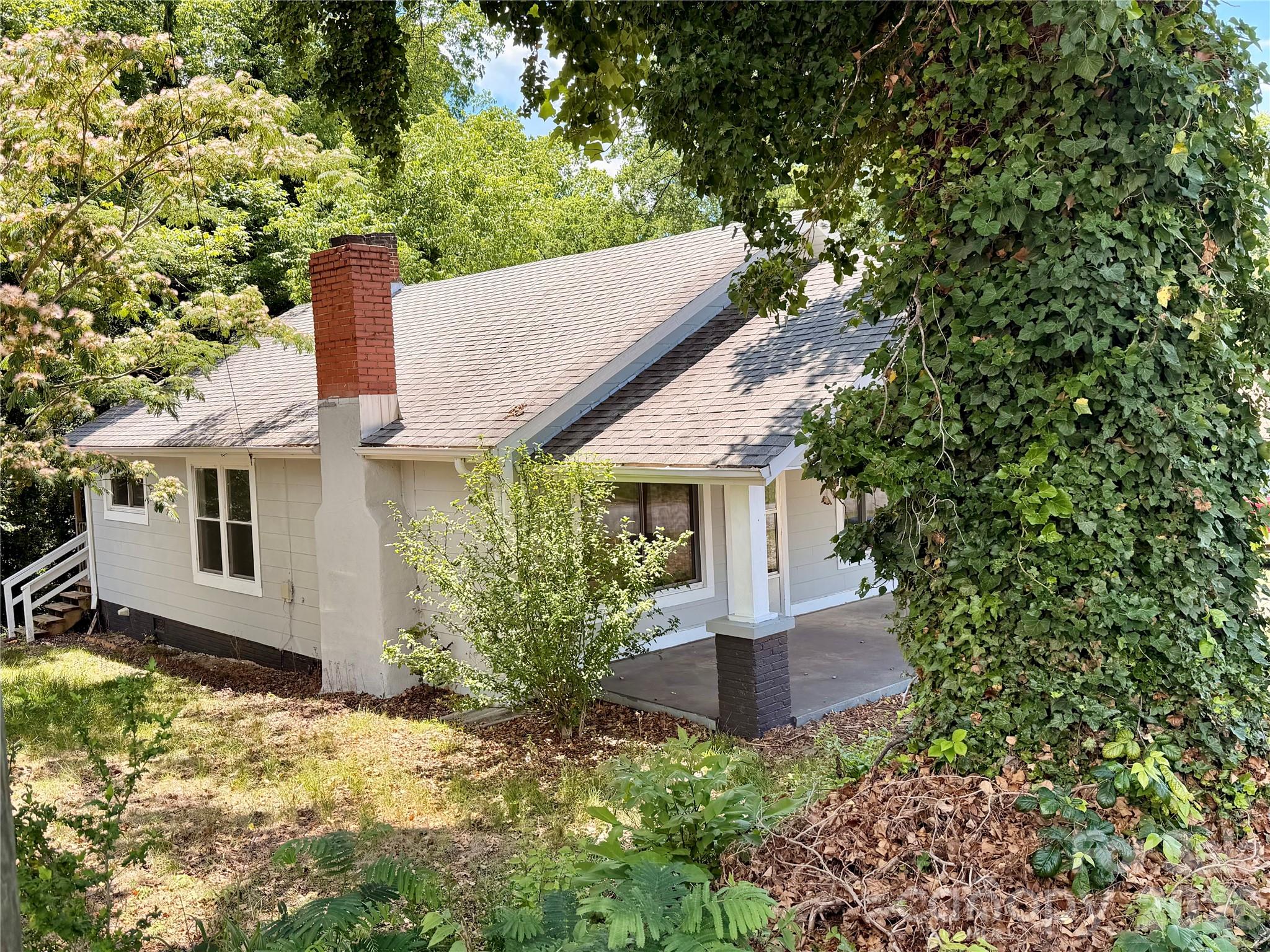 321 Cline Avenue SW — Valdese
