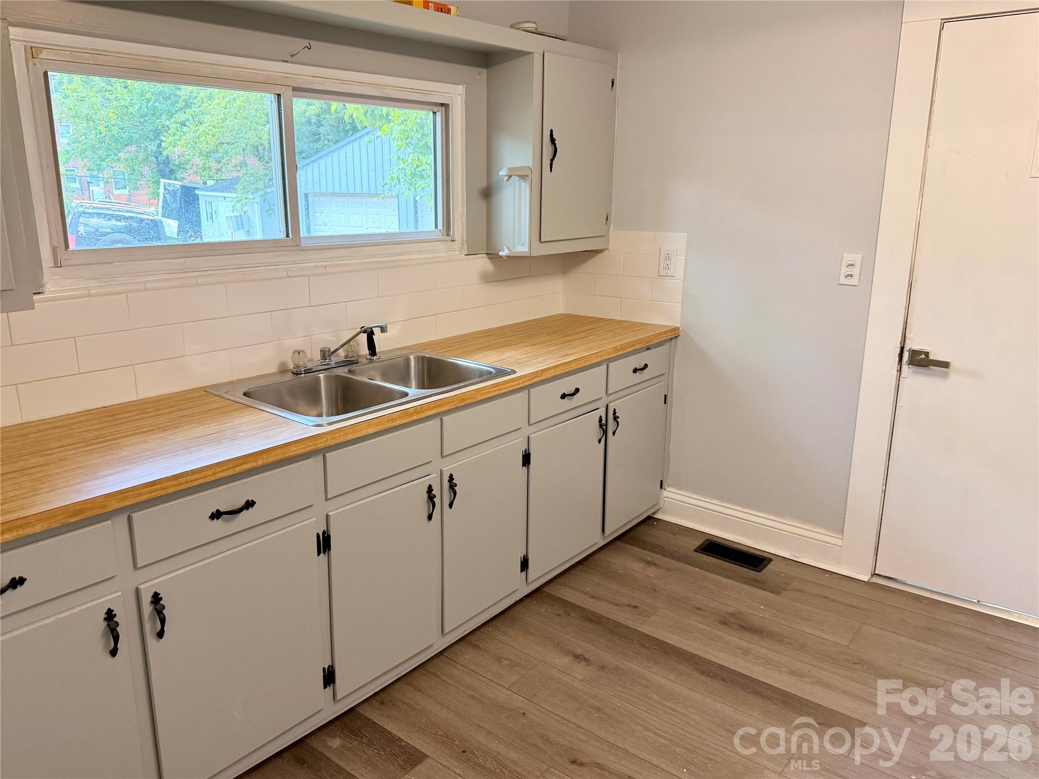 321 Cline Avenue SW — Valdese